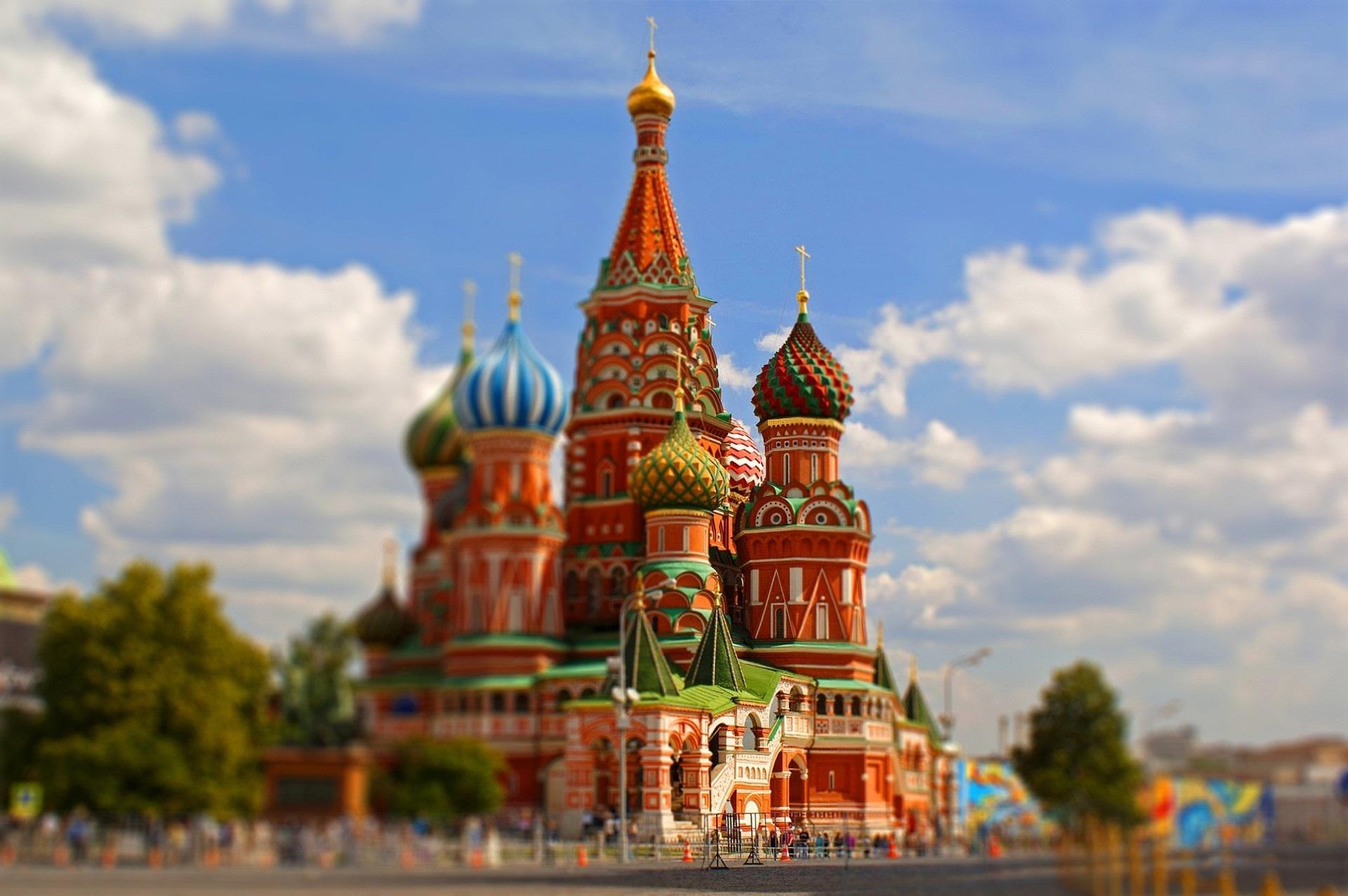 1920x1280 Elegant Russia Wallpaper Free Download: The Heritage of History, Desktop