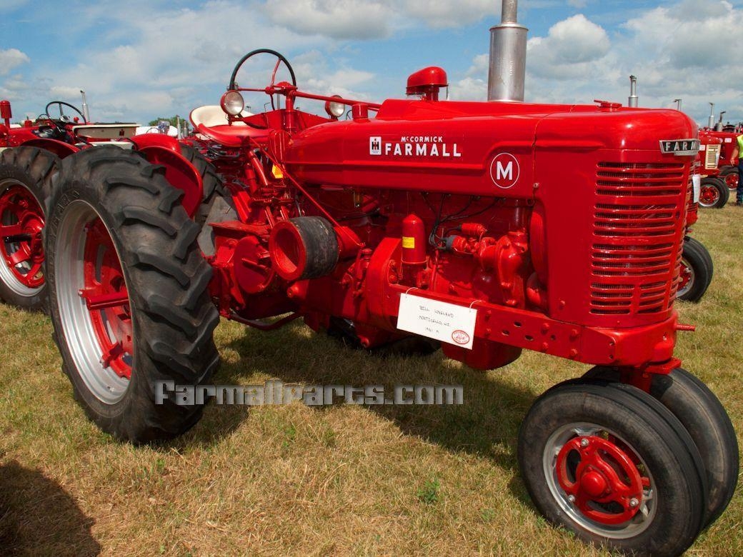 1040x780 Farmall Tractor wallpaper, Vehicles, HQ Farmall Tractor picture, Desktop