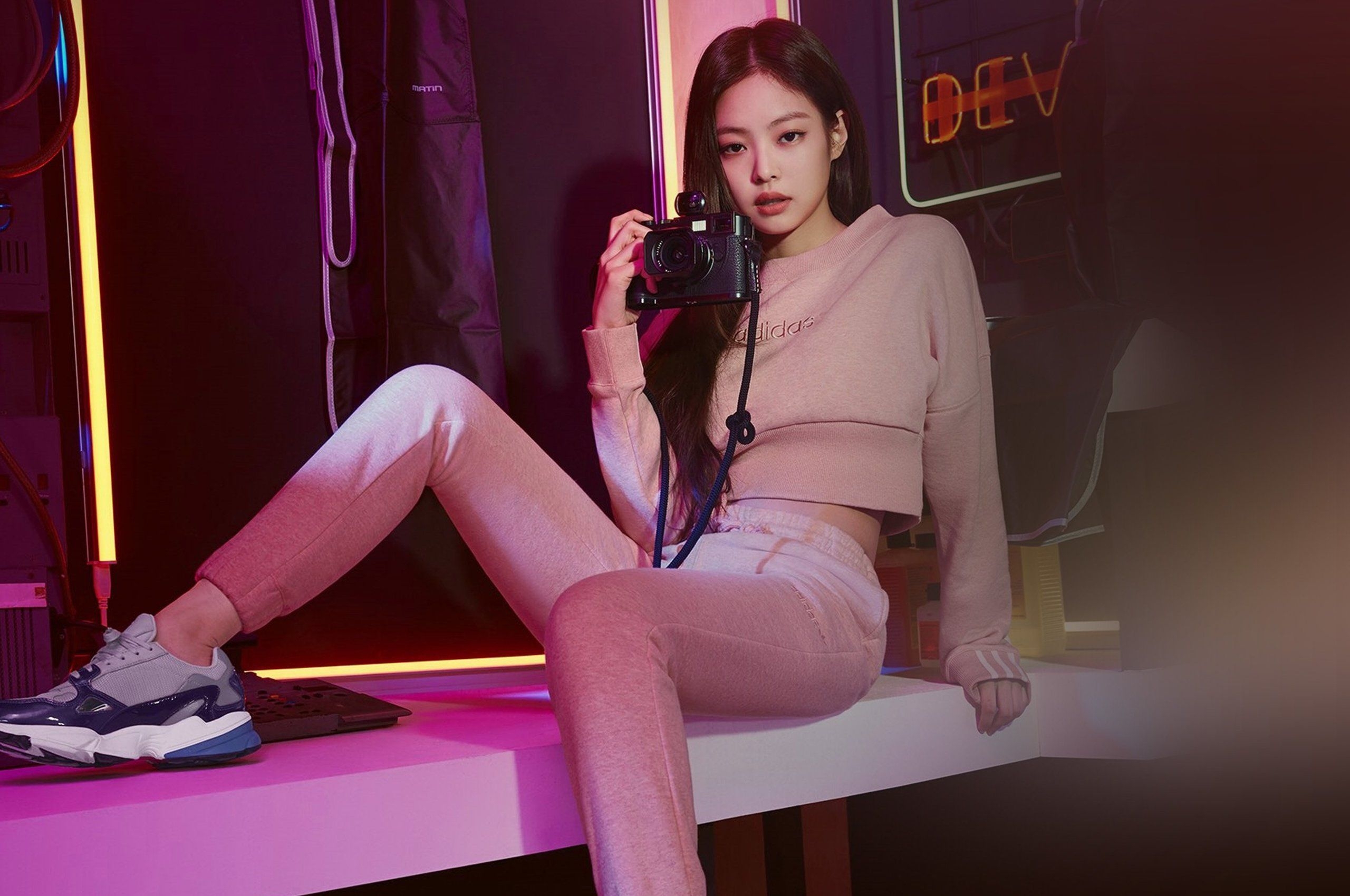 2560x1700 Blackpink Jennie Adidas Chromebook Pixel HD 4k, Desktop