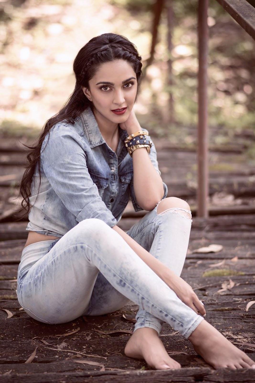 1070x1600 Kiara Advani HD Wallpaper Download, Phone