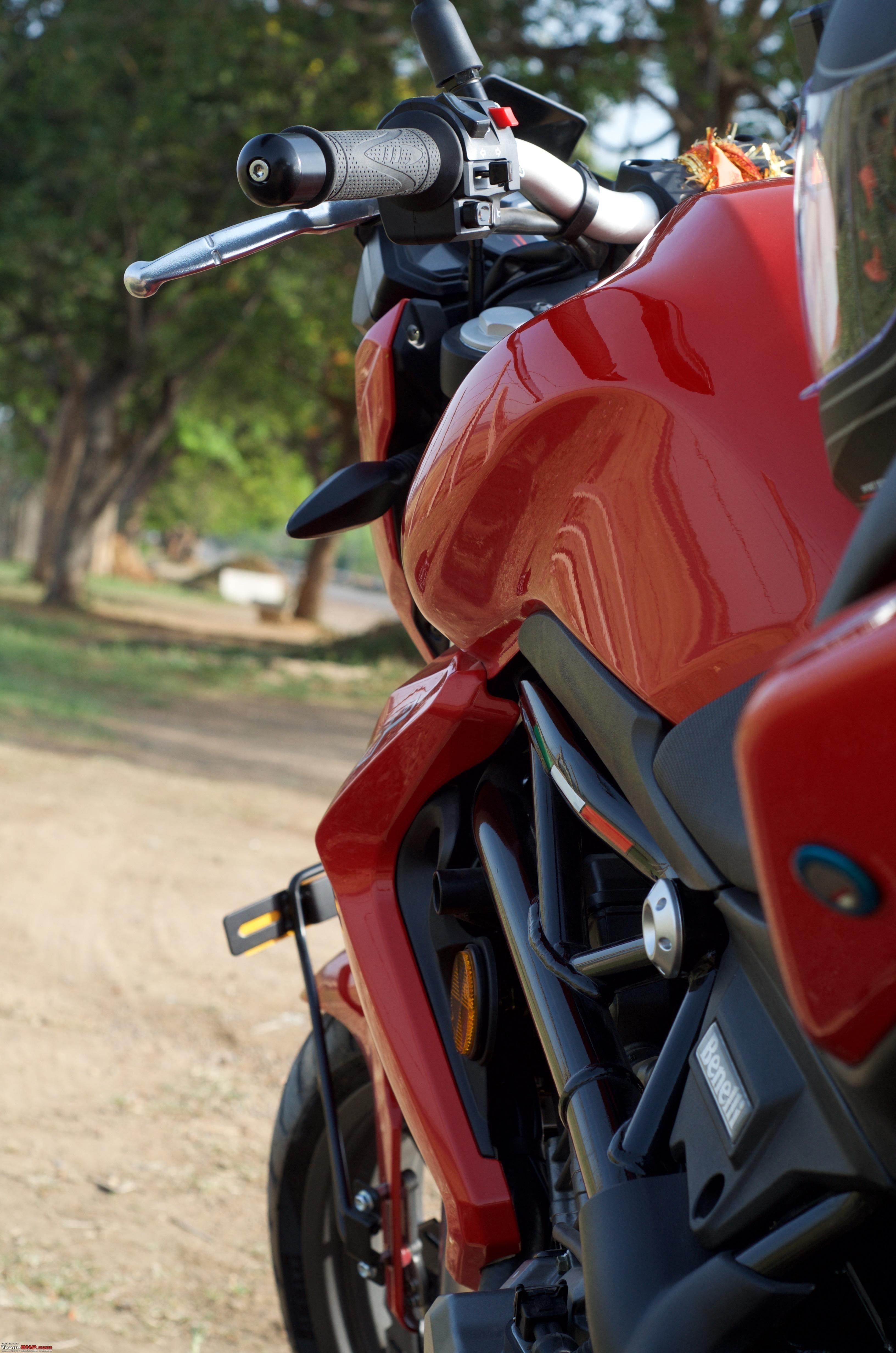 3270x4930 DSK Benelli TNT 300 Red Italian Beauty, Phone