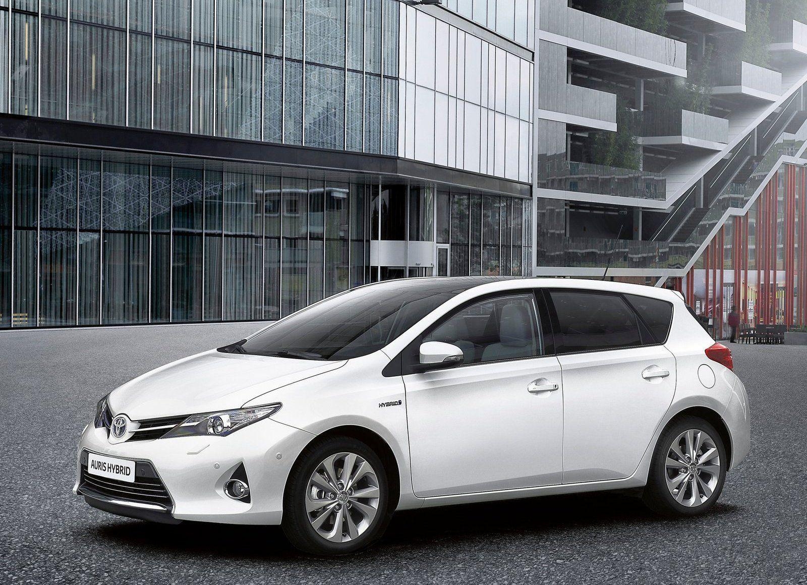 1600x1160 Free Download Wallpaper 2013 Toyota Auris Walpaper Download free, Desktop