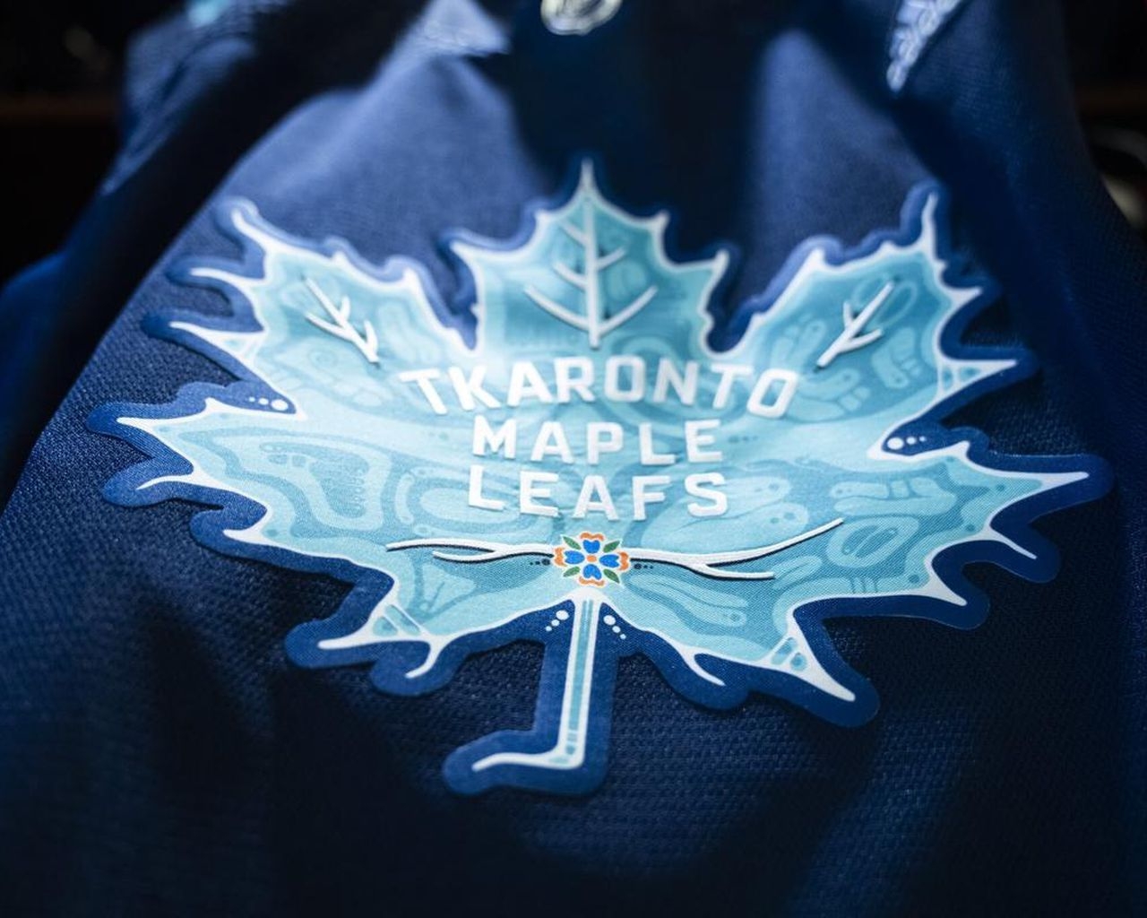 1280x1030 Maple Leafs Debut Indigenous Inspired Warm Up Jerseys, Desktop