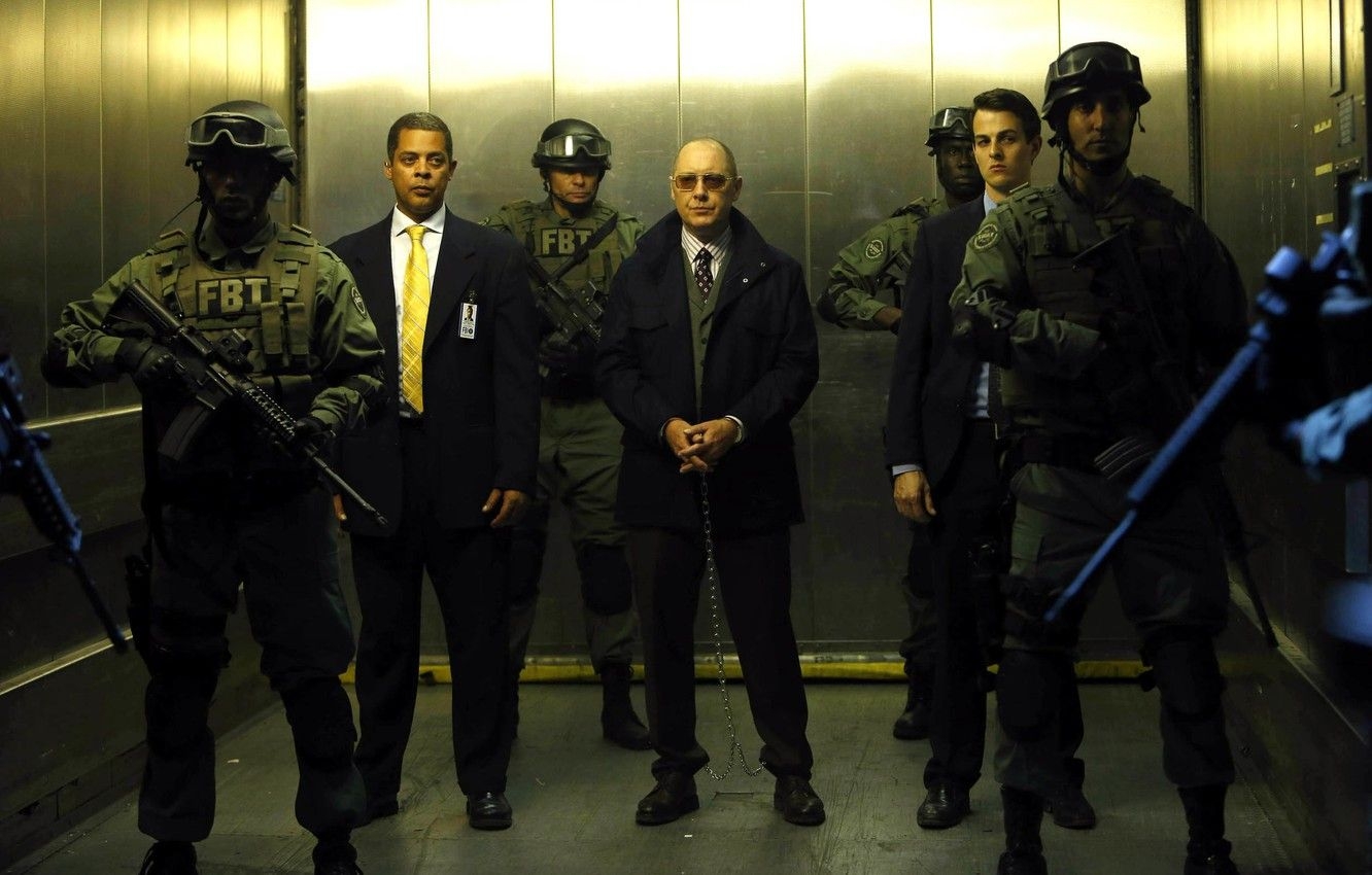 1340x850 Wallpaper glasses, lift, actor, the series, handcuffs, character, Desktop