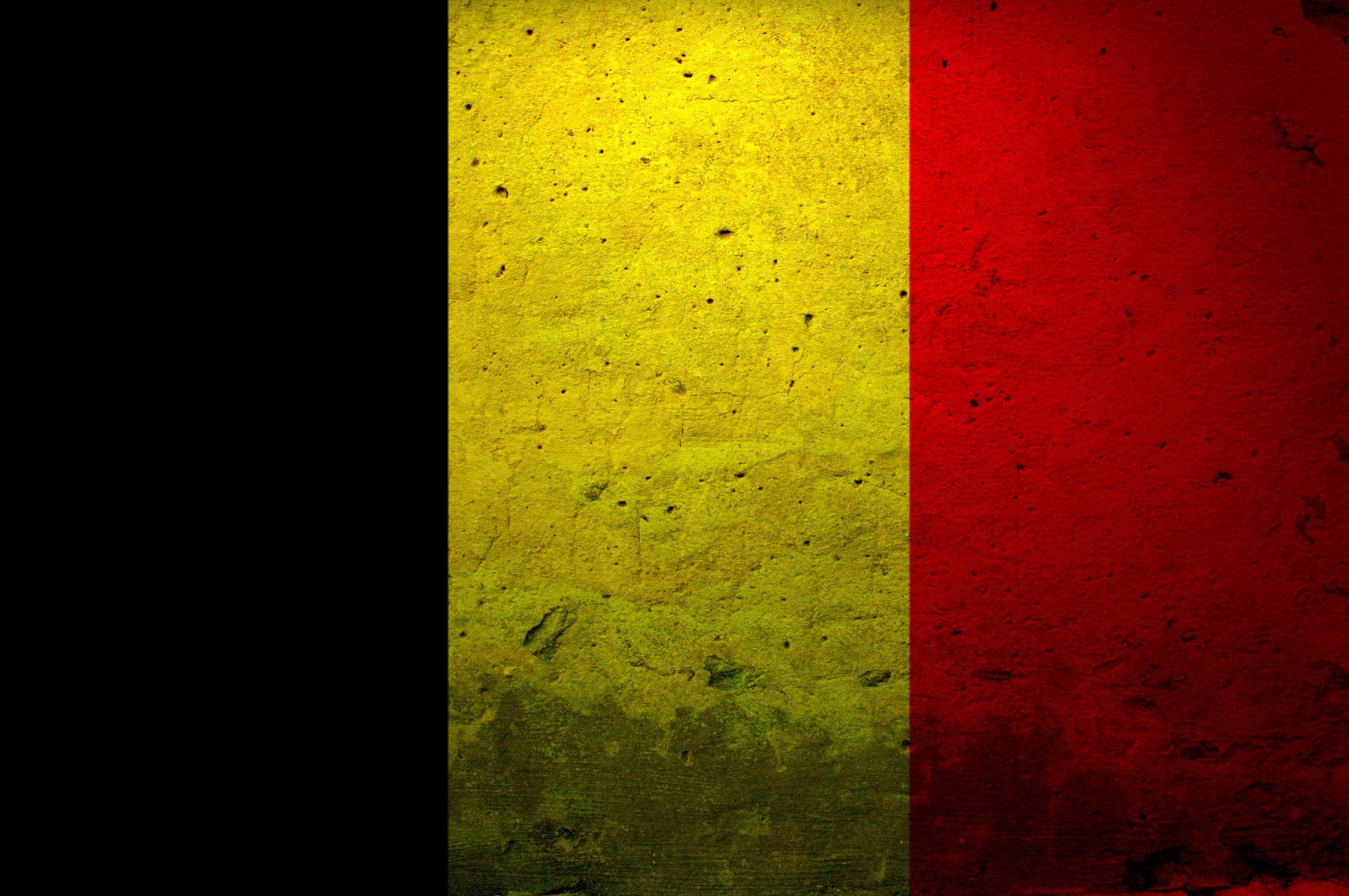 2560x1700 Download wallpaper Flag of Belgium, grunge, Belgian flag, symbols, Desktop