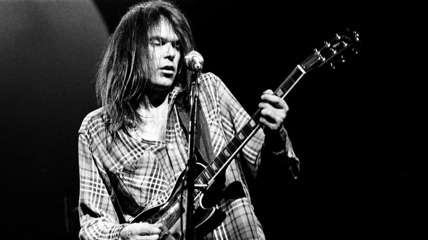 1410x790 620x372px Neil Young 64.47 KB, Desktop