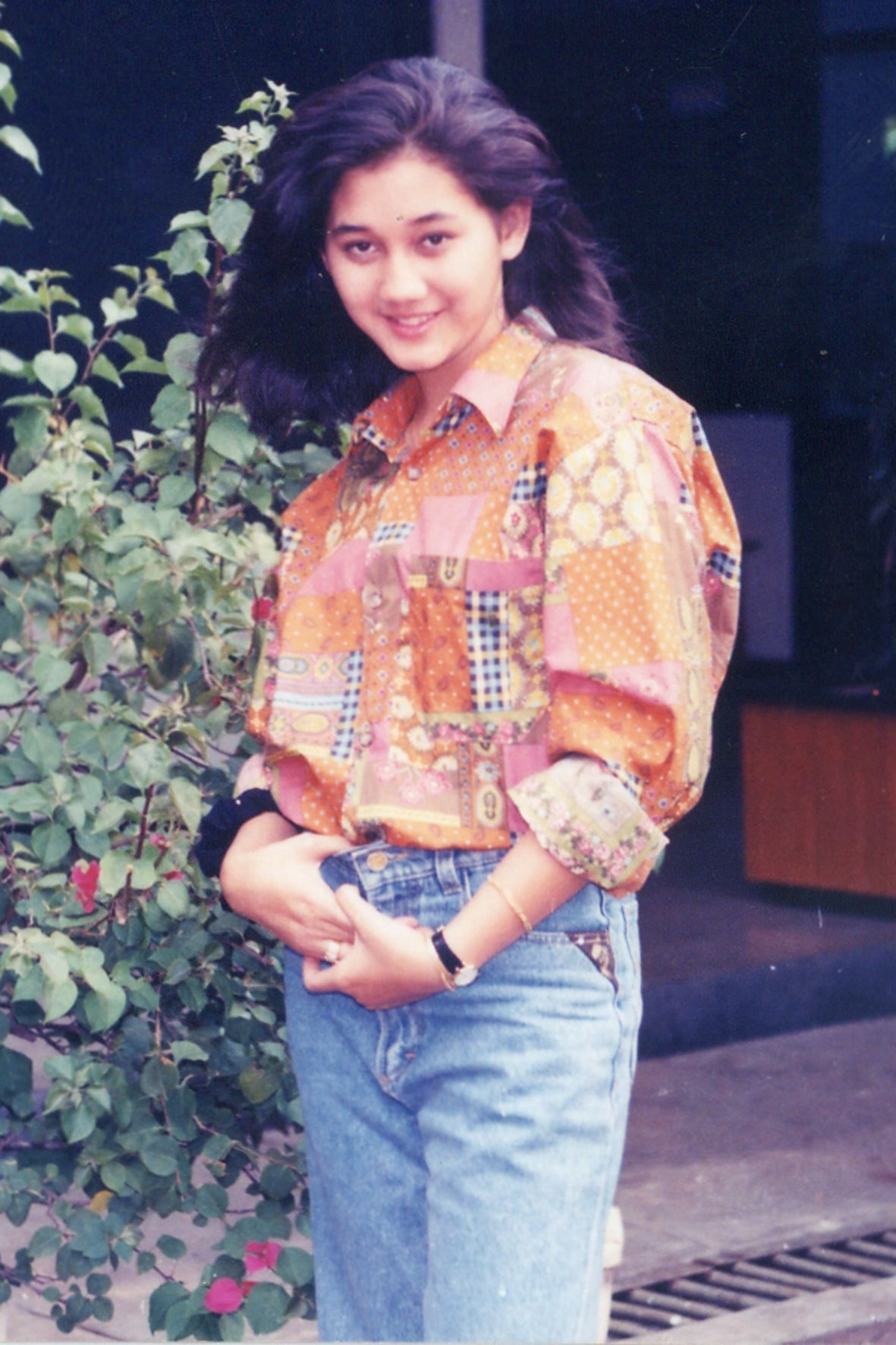 1190x1780 Pin oleh Restya Handayani di Foto Nike Ardilla. Selebriti, Aktris, Selebritas, Phone