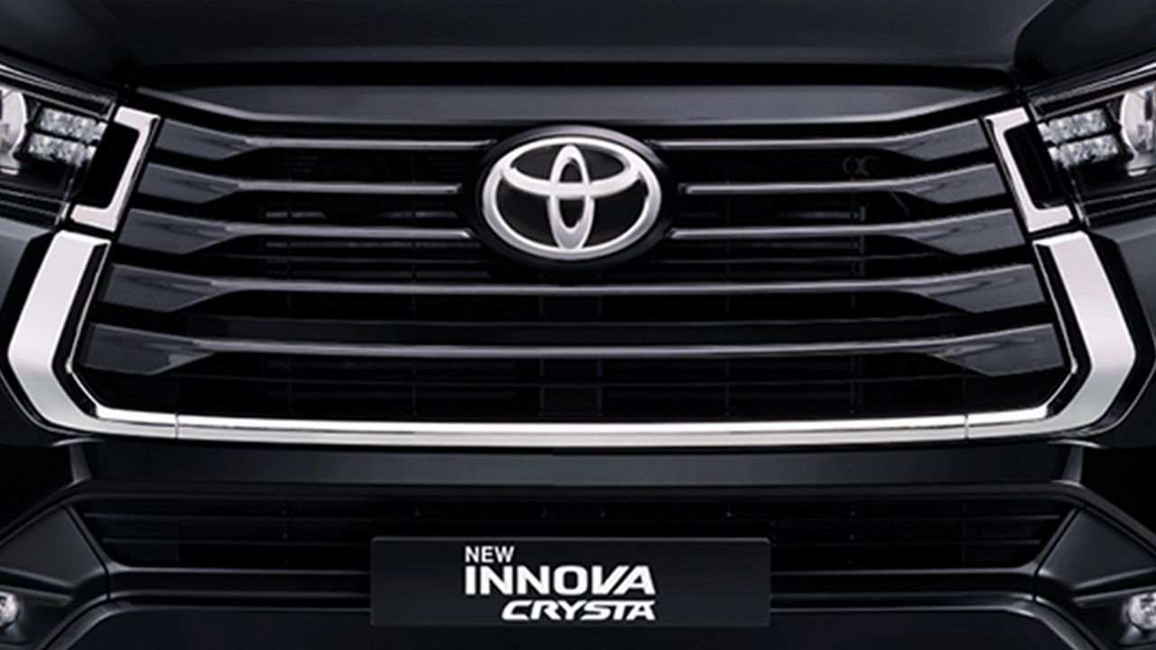 1280x720 Toyota Innova Crysta Image, Interior & Exterior HD Photo, Desktop