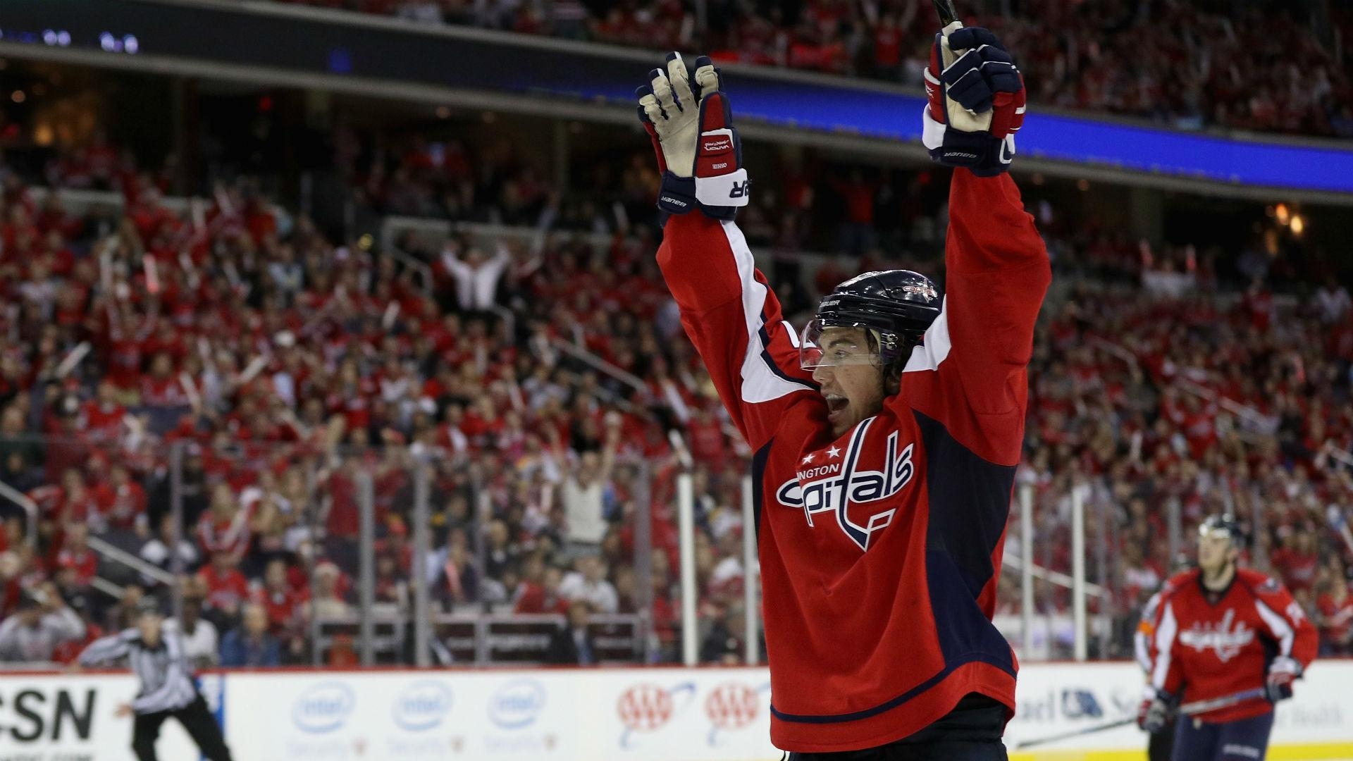 1920x1080 NHL Free Agency: T.J. Oshie Staying With Capitals On New 8 Year Deal, Desktop