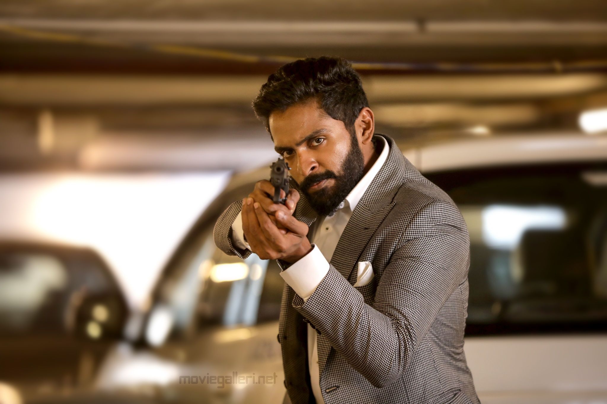 2050x1370 Vikram Prabhu Thuppaki Munai Movie HD Image. New Movie Posters, Desktop