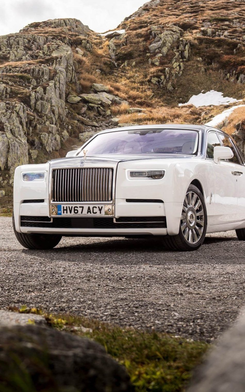 950x1520 Rolls Royce HD Wallpaper, Phone