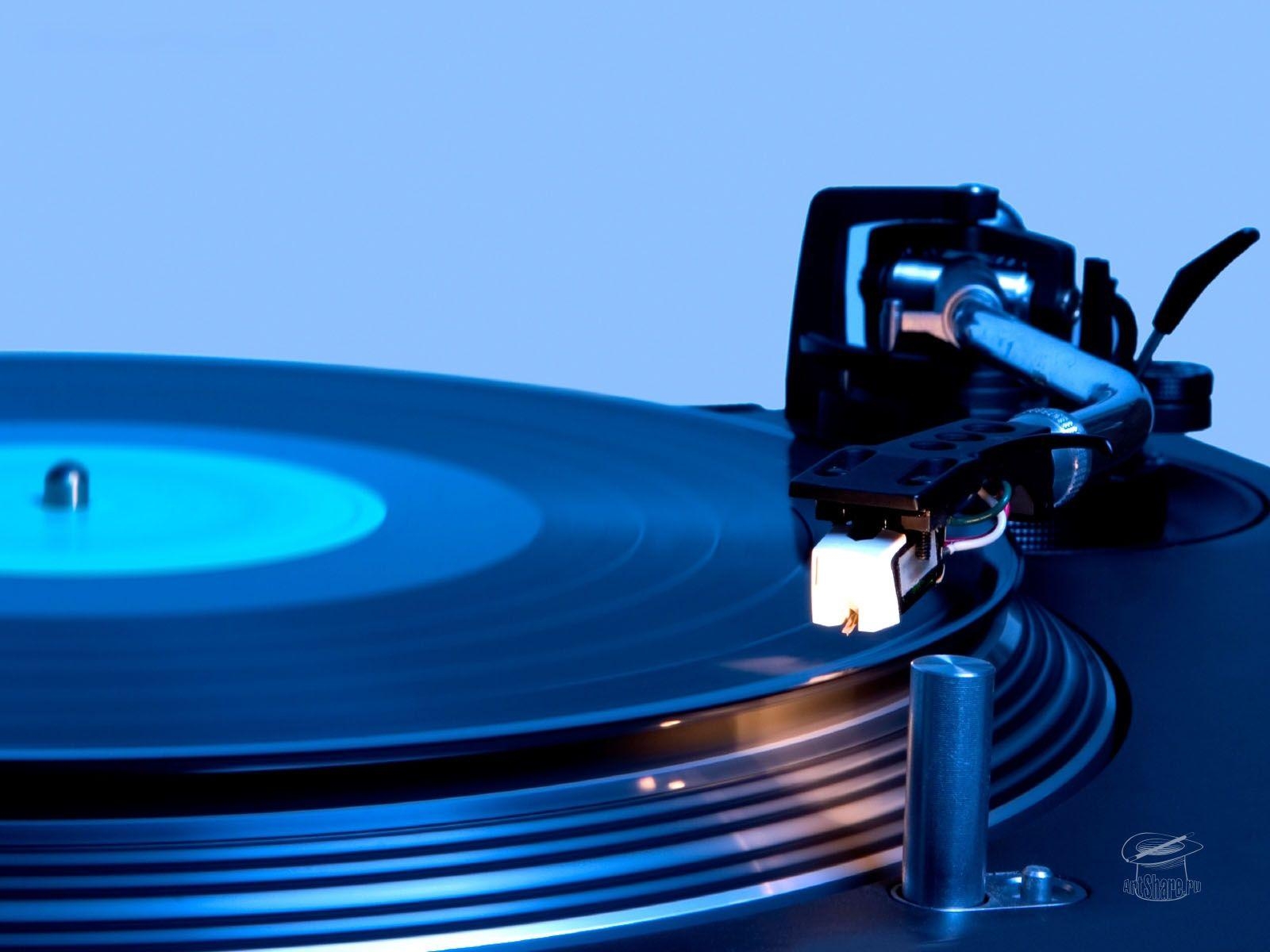 1600x1200 Turntable Detail  Music Wallpaper, Desktop