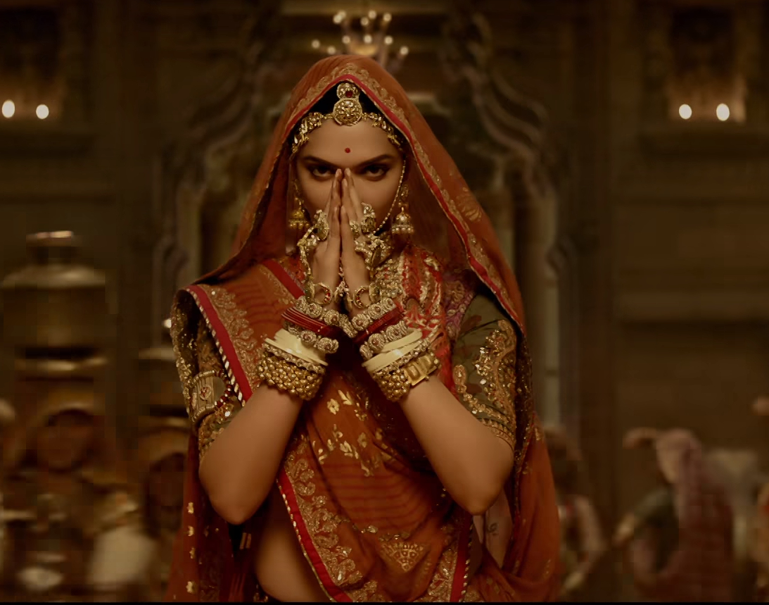 1100x860 Padmavati Movie Deepika Padukone Stunning Look HD Picture. Deepika padukone, Padmavati movie, Lehenga collection, Desktop