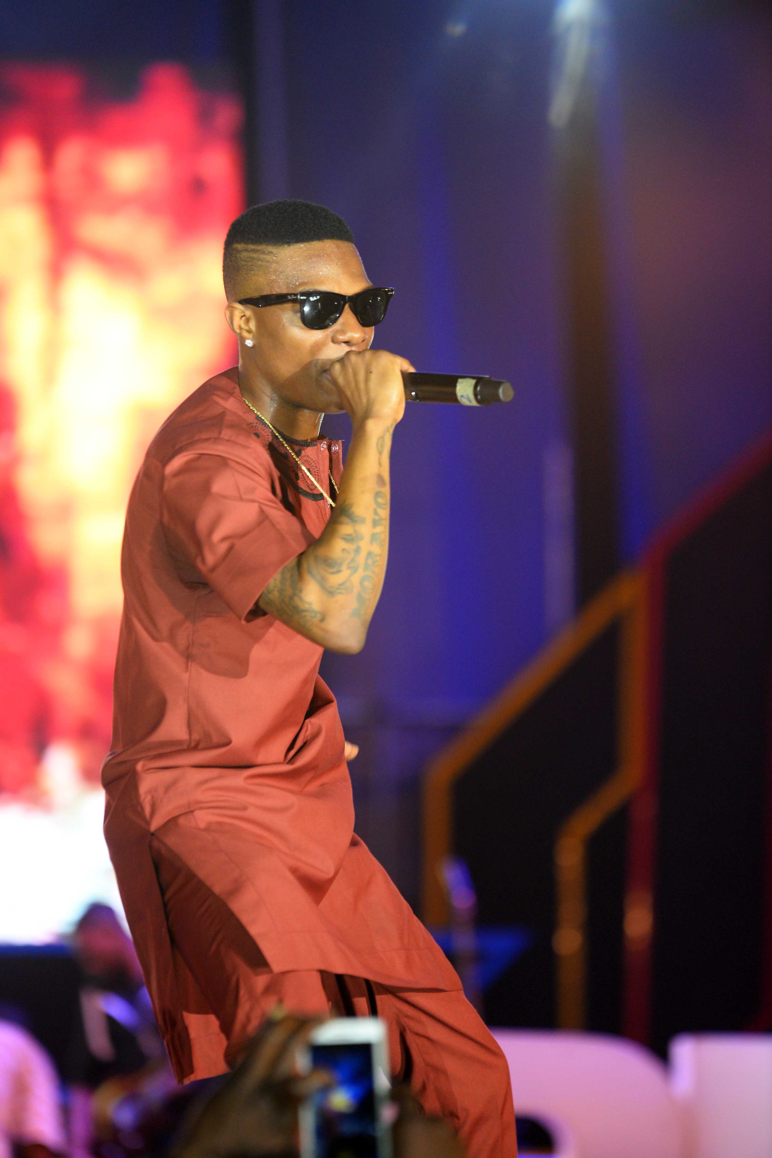 3010x4520 Pepsi Ambassadors Tiwa Savage, Seyi Shay & Wizkid's performances, Phone