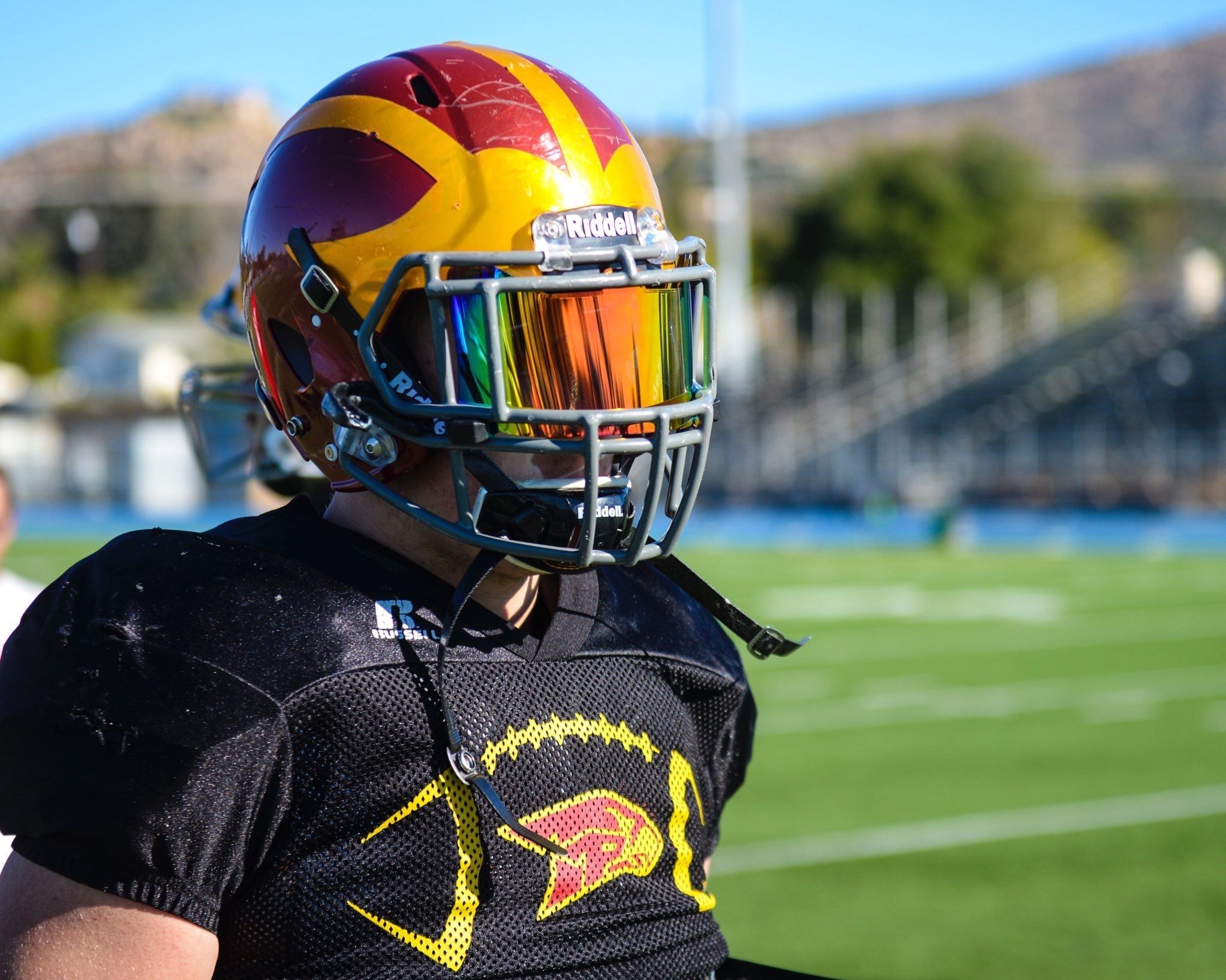 2050x1640 SHOC Orange Iridium Football visor on a Riddell Speed helmet. Football, Football helmets, Football gear, Desktop