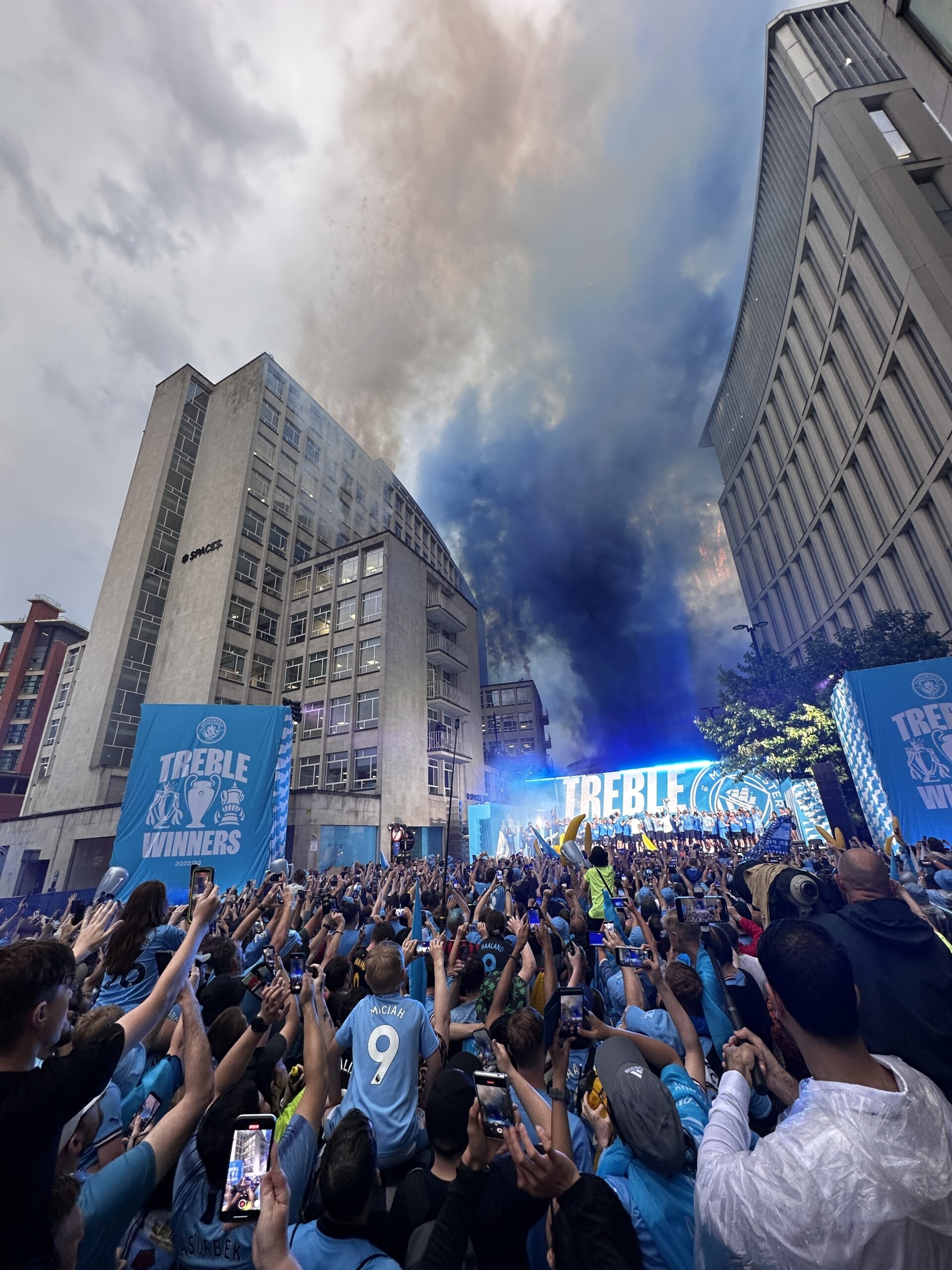 1920x2560 The Man City parade 2023 in image: a treble celebration in a thunderstorm, Phone