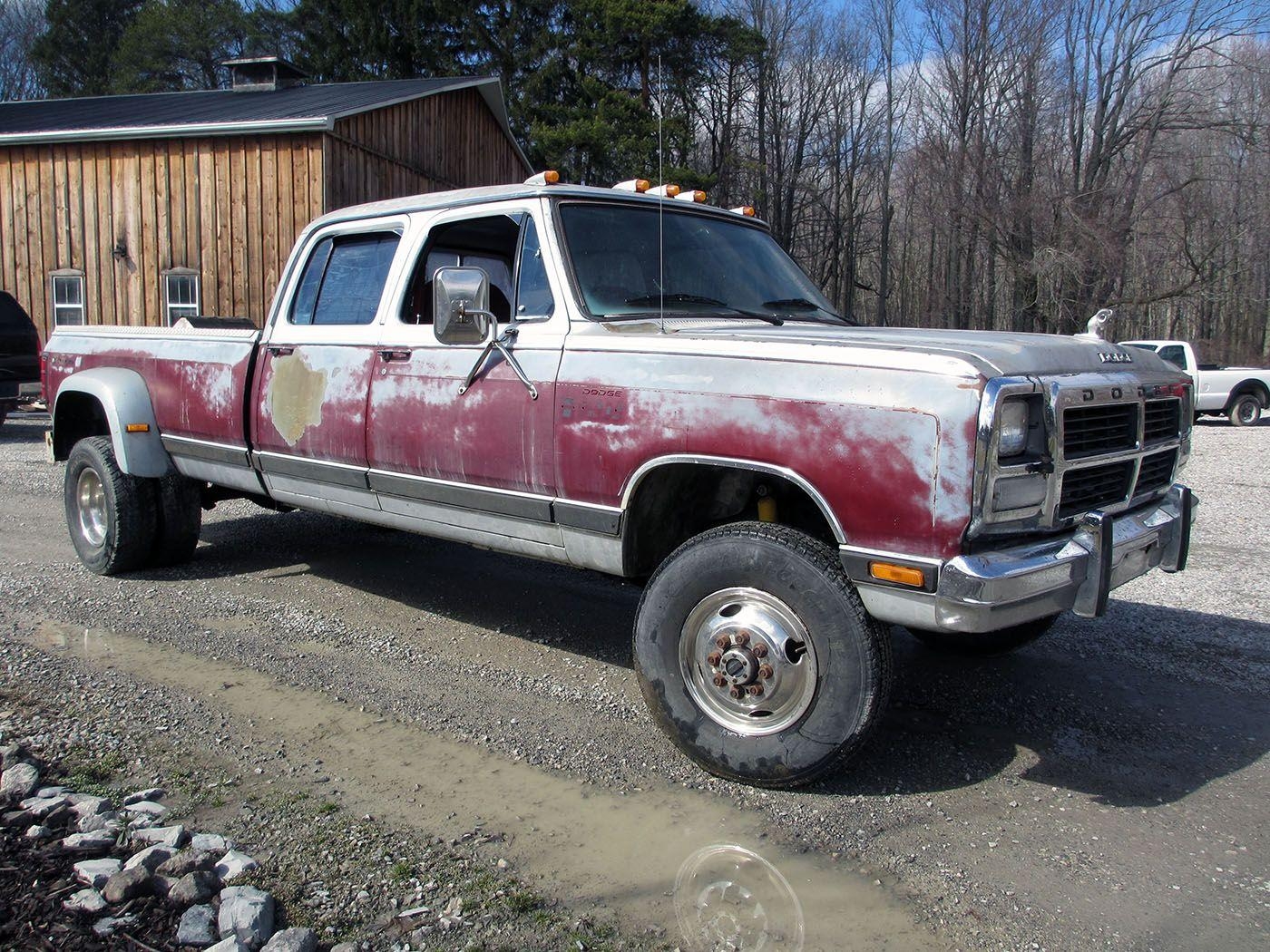 1400x1050 Dodge Ram with a 5.9 L Cummins, Desktop