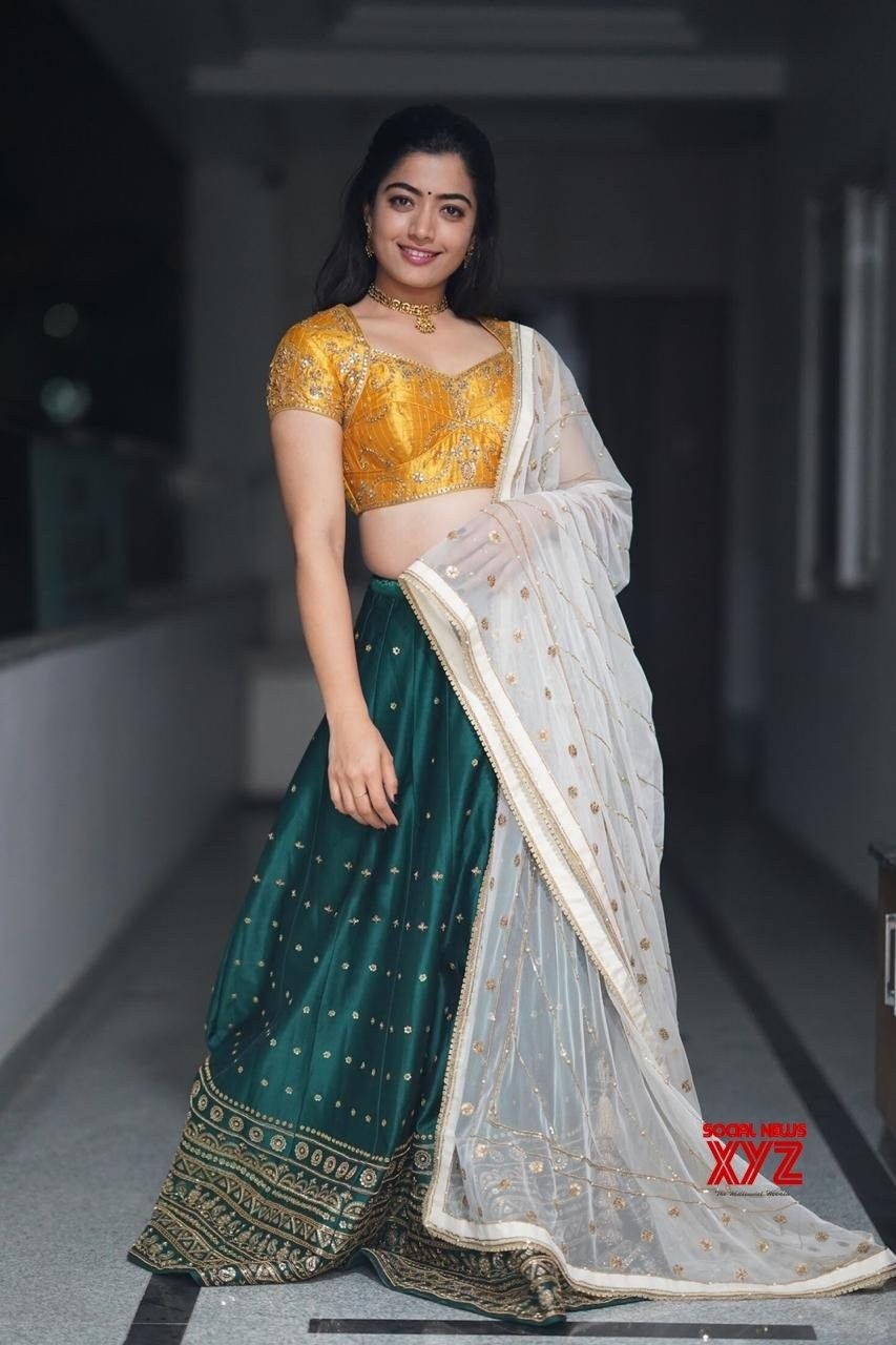 860x1280 Actress Rashmika Mandanna Cutie Stills In A Half Saree, Phone