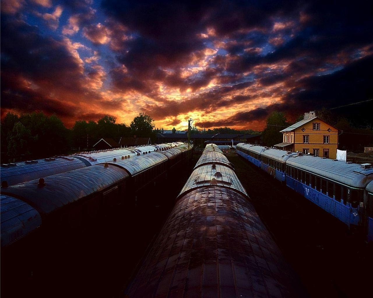 1280x1030 Train Wallpaper, Desktop