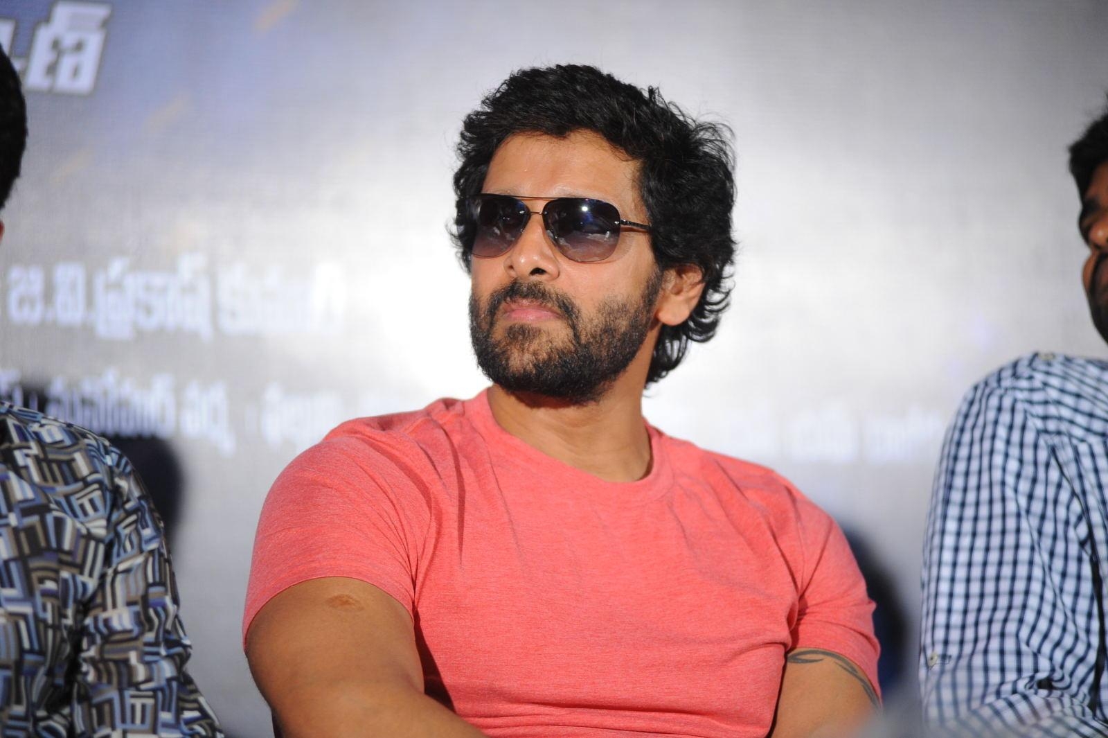 1600x1070 Vikram Latest HD Photo Image Wallpaper Pics Download, Desktop