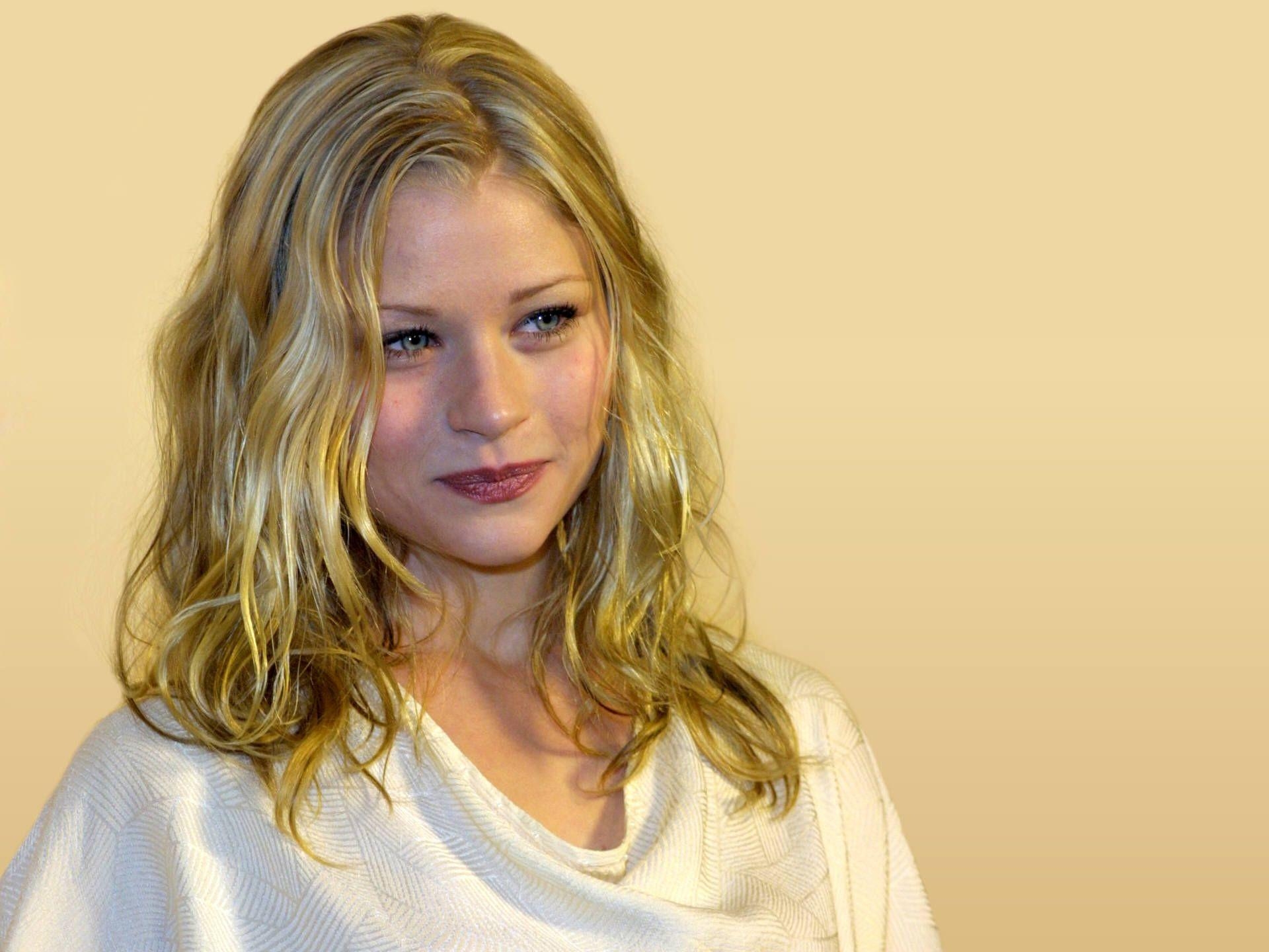 1920x1440 Once Upon A Time image Emilie de Ravin HD wallpaper and background, Desktop