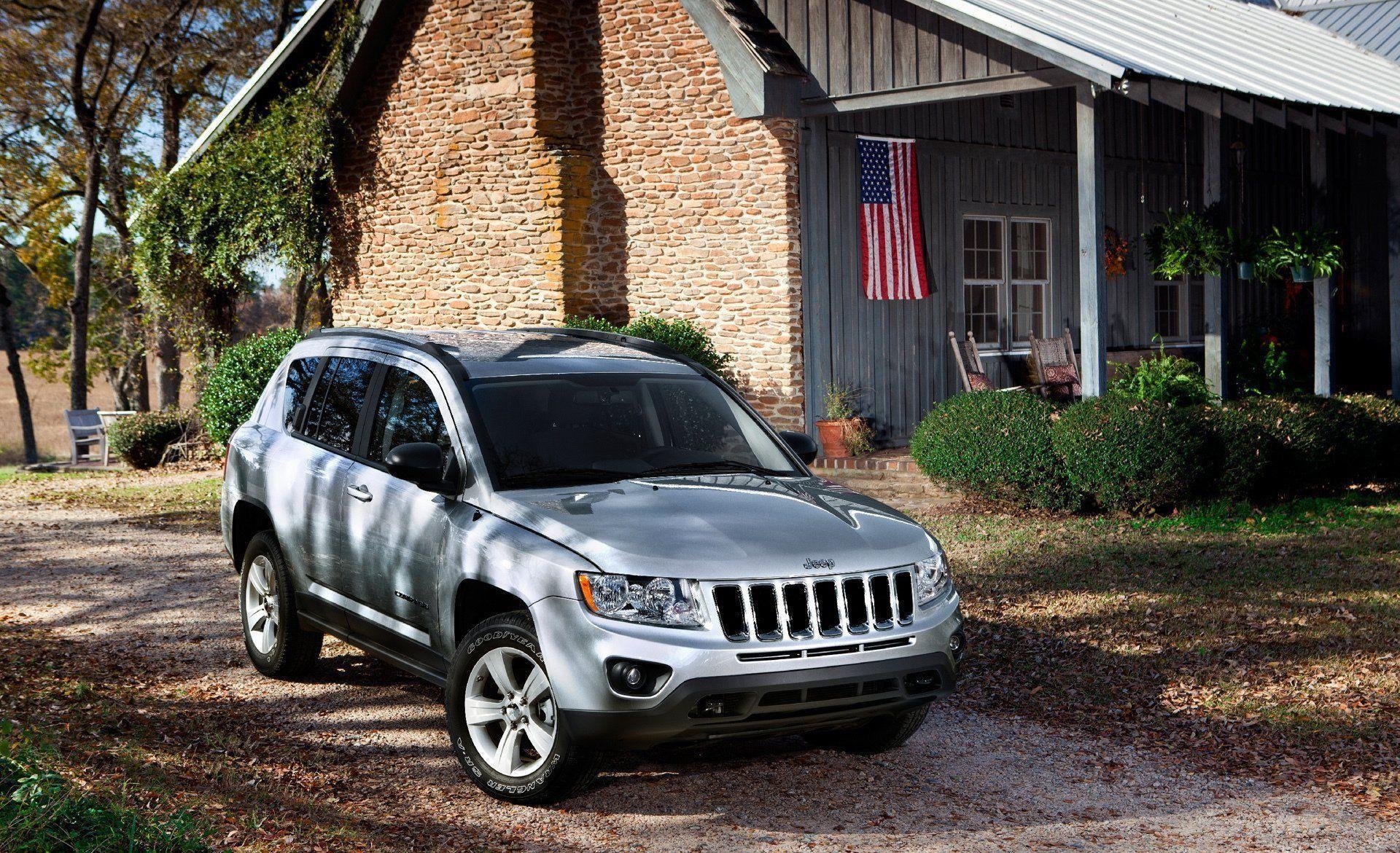 1920x1180 Vehicles Suv Jeep House Yard Jeep Compass HD Wallpaper, Desktop