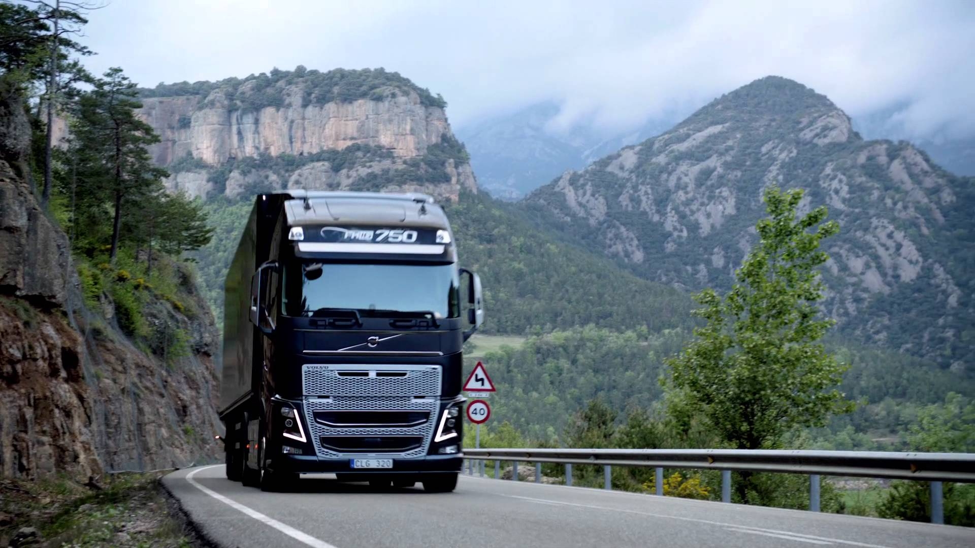 1920x1080 Volvo Trucks See: How To Save 5% Fuel (new Volvo FH), Desktop