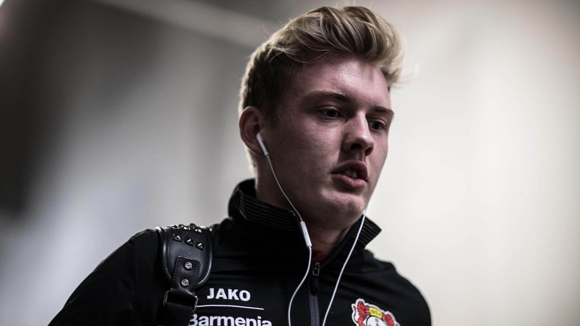 1920x1080 Bundesliga. Brandt rules out move, saying he owes a debt to Leverkusen, Desktop