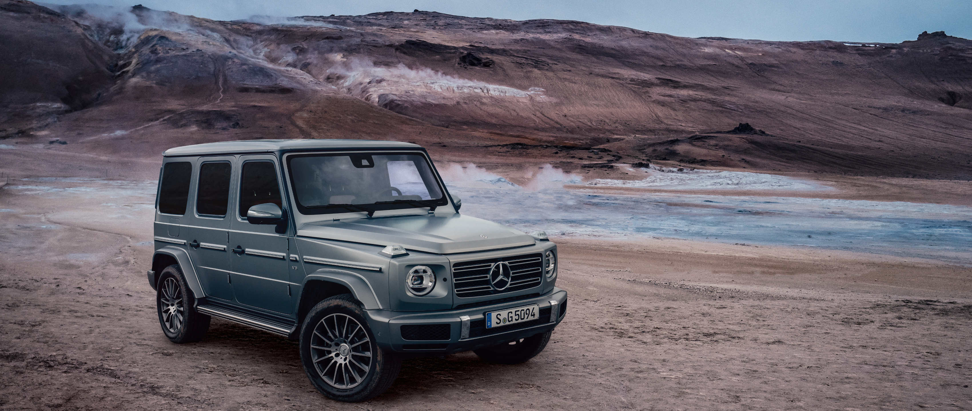 3400x1440 MBsocialcar: Mercedes Benz G Class, Dual Screen