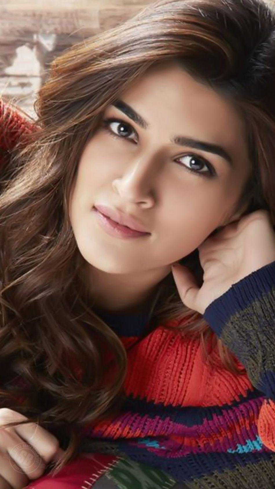 950x1690 Beautiful Kriti Sanon 4K Ultra HD Mobile Wallpaper. Beautiful bollywood actress, Beautiful indian actress, Beautiful actresses, Phone