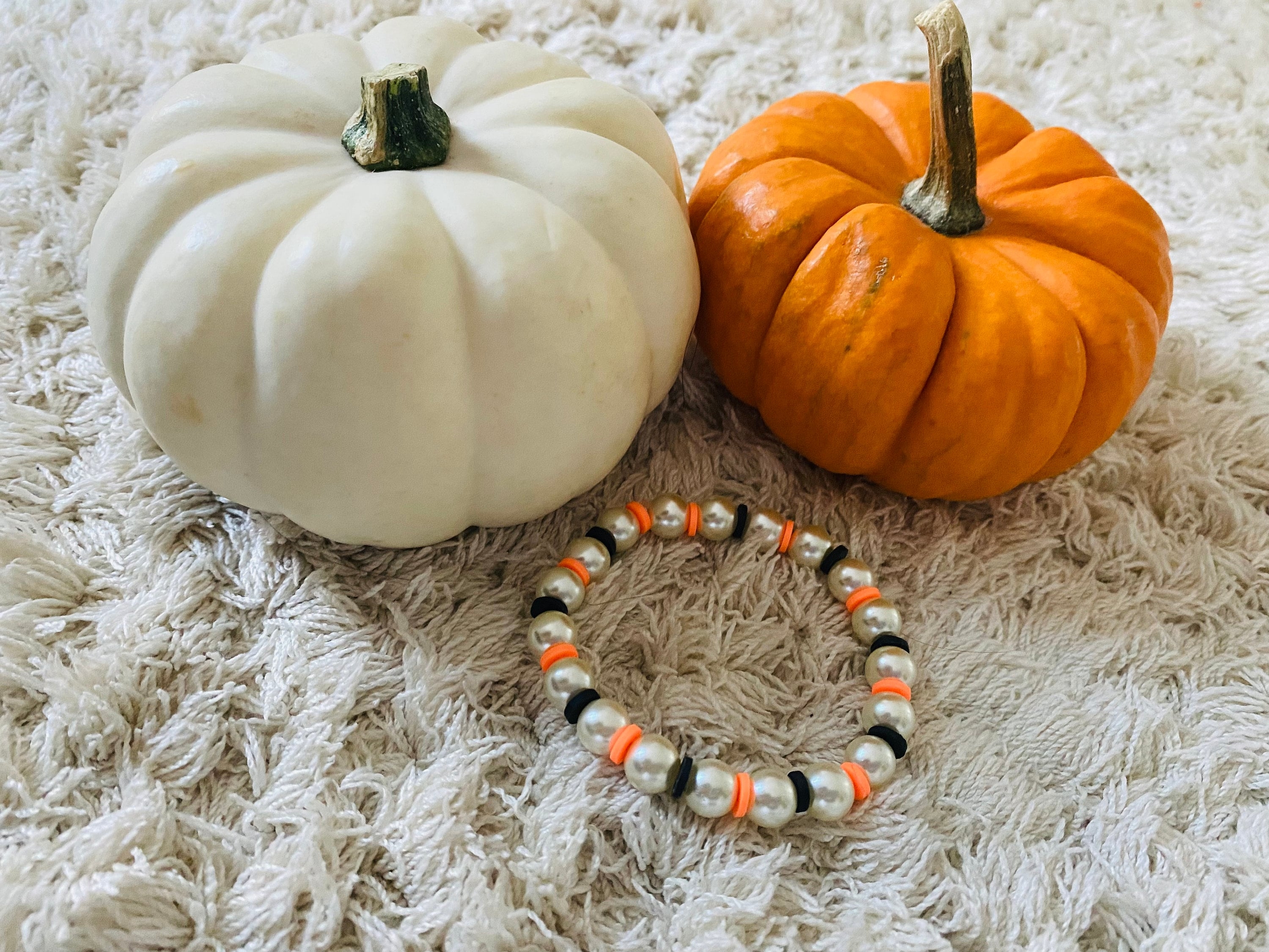 3000x2250 Preppy Halloween Bracelet, Desktop