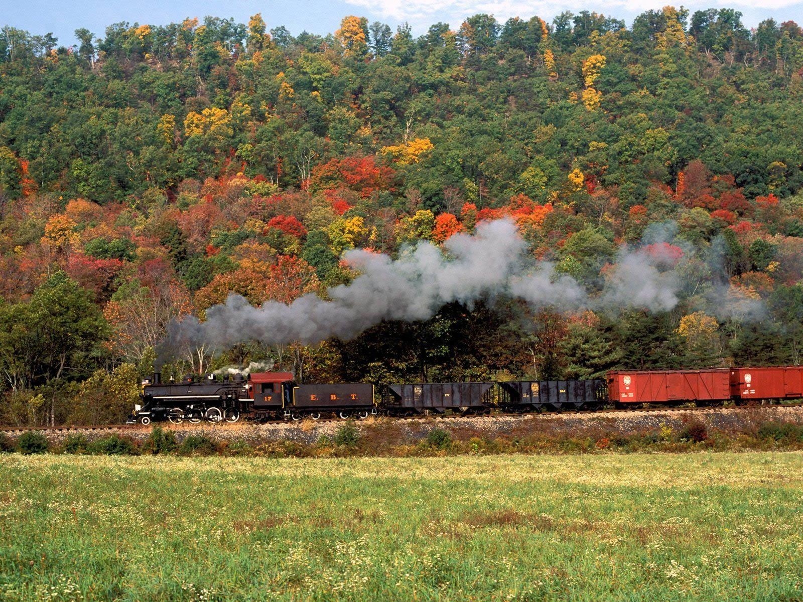 1600x1200 Autumn Colors Shirleysburg Pennsylvania, Desktop