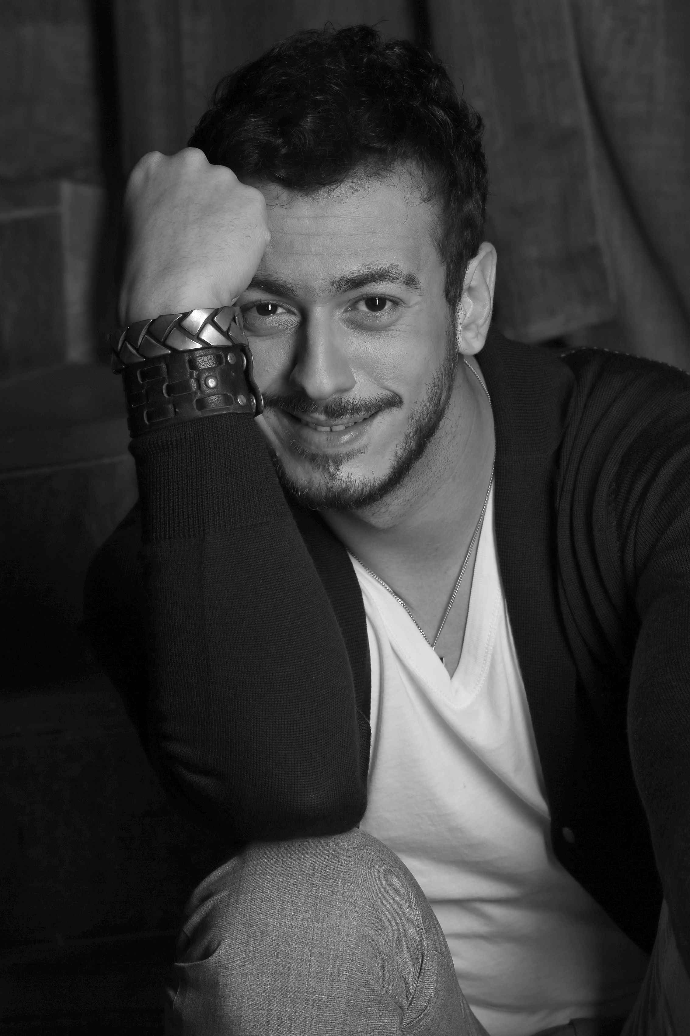 2270x3410 saad lamjarred Google. Saad. Arab celebrities, Phone