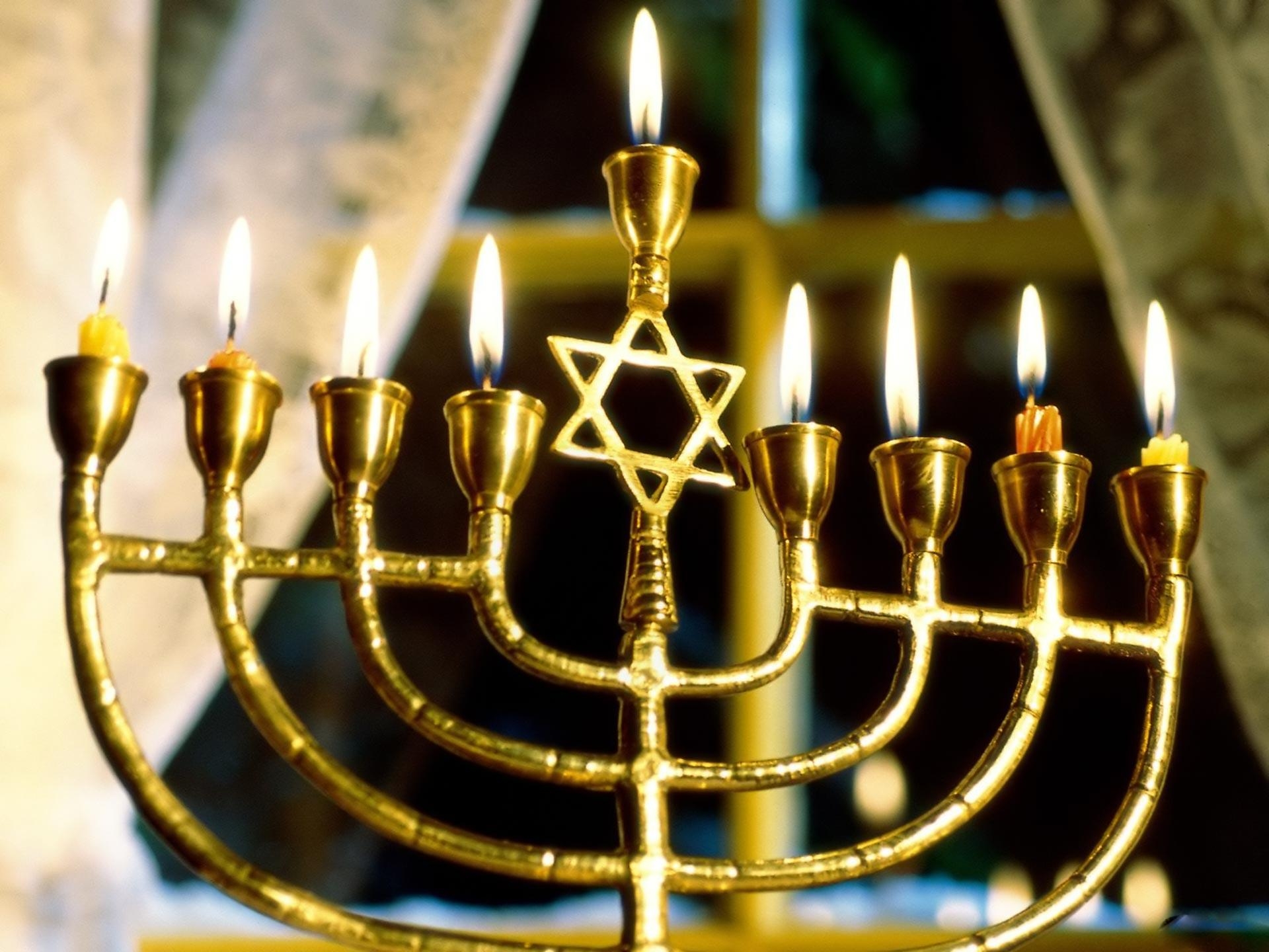 1920x1440 Menorah, Desktop