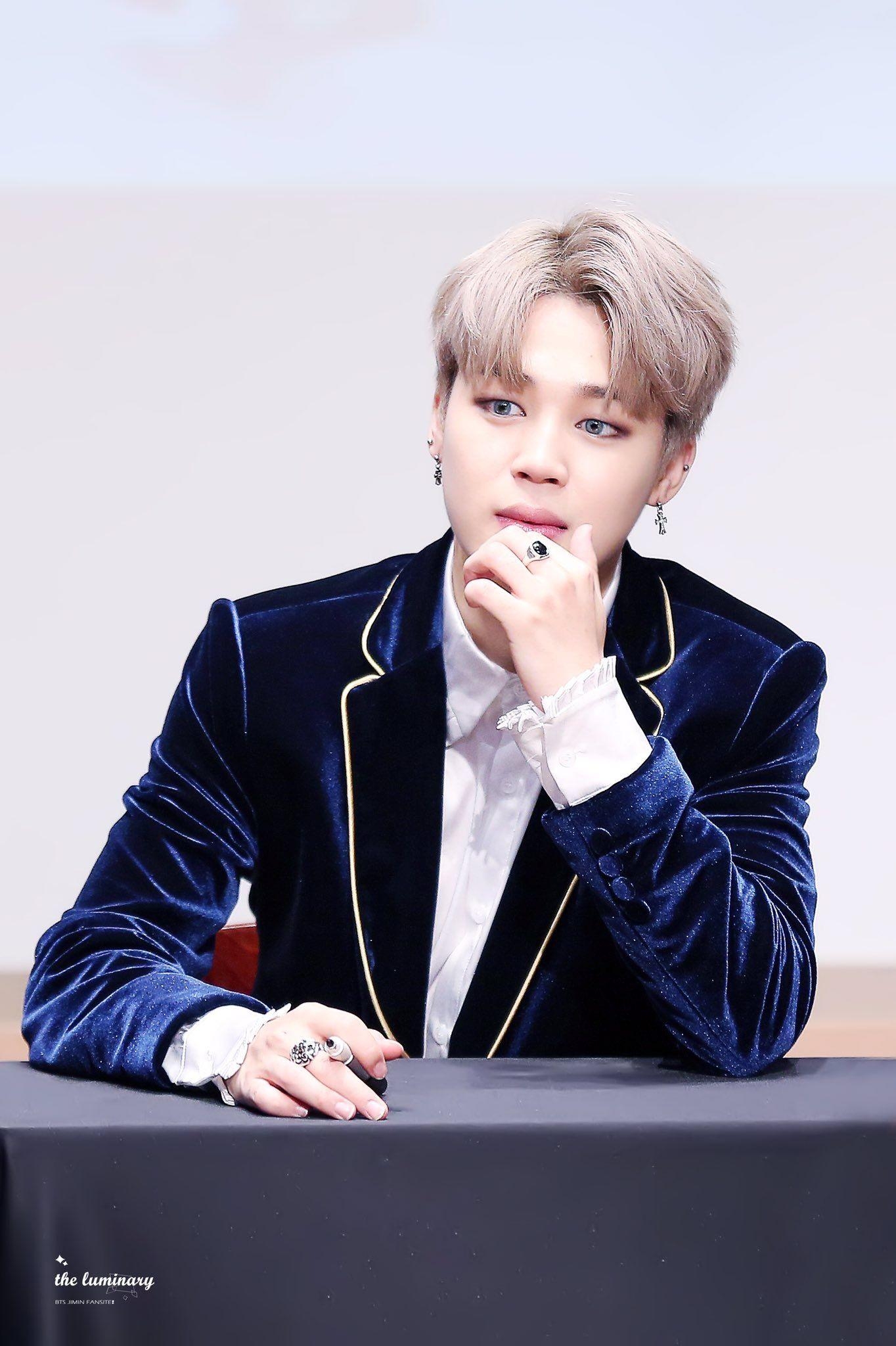 1370x2050 JIMIN #BTS #BANGTAN. Park Jimin. BTS. Jimin, BTS, Phone