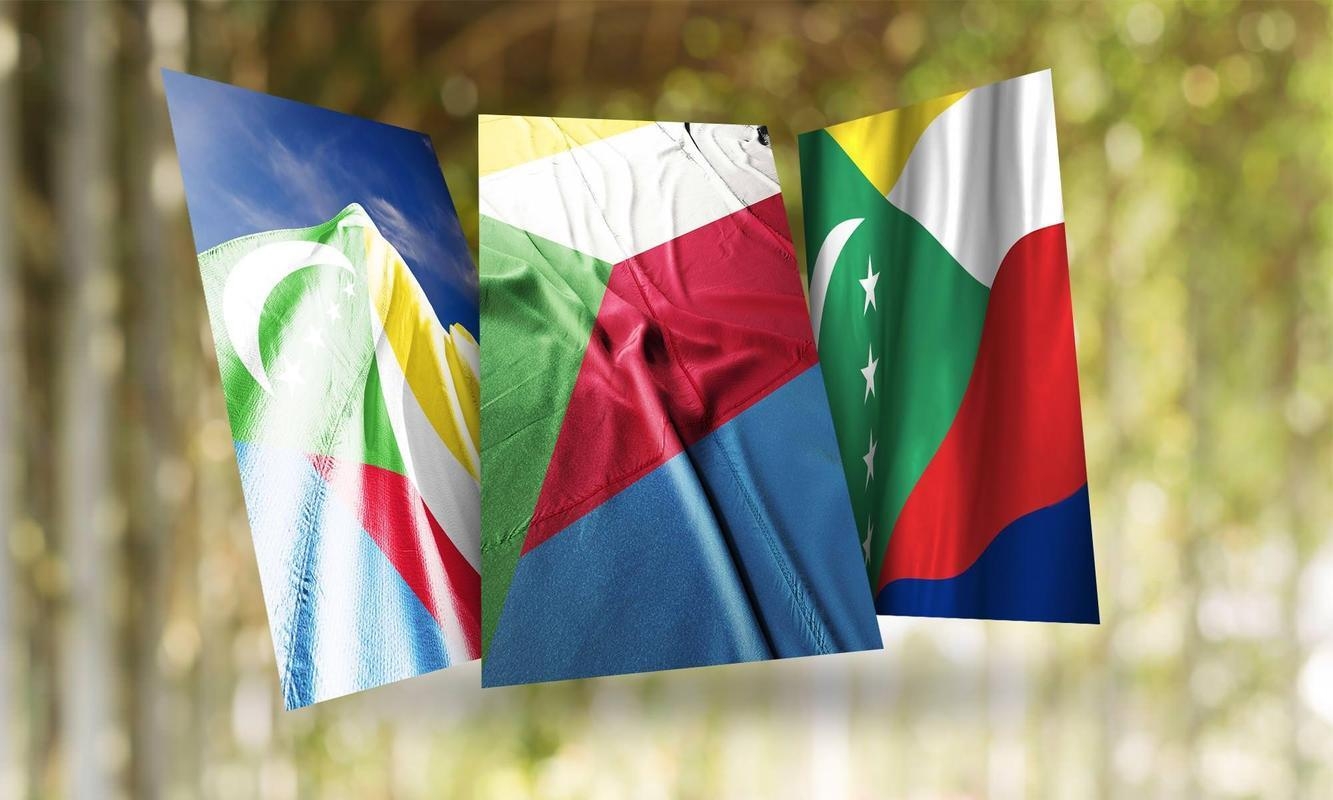 1340x800 Comoros Flag Wallpaper for Android, Desktop