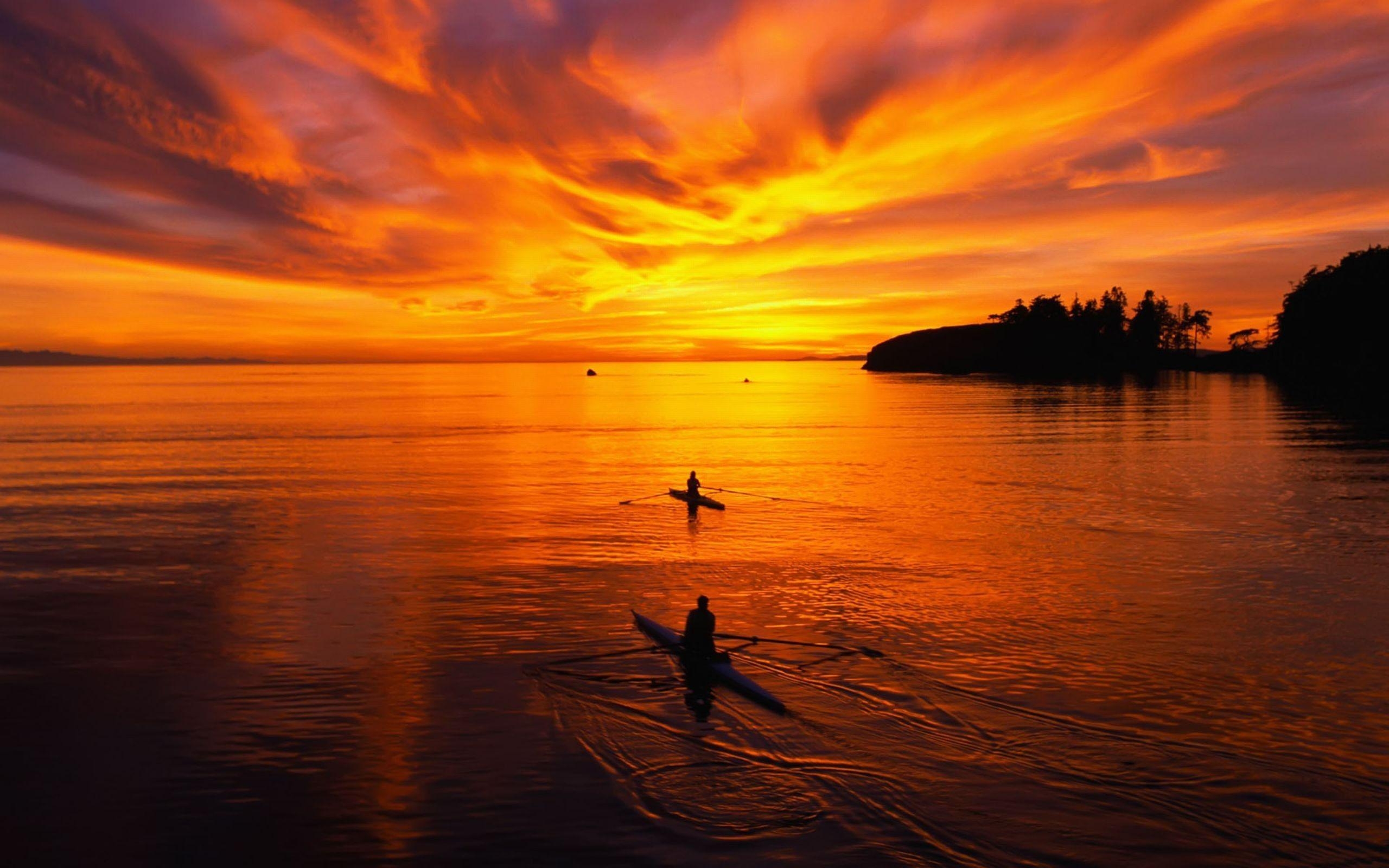 2560x1600 Charming Sunset. The Beauty of Nature. Kayaking, Desktop