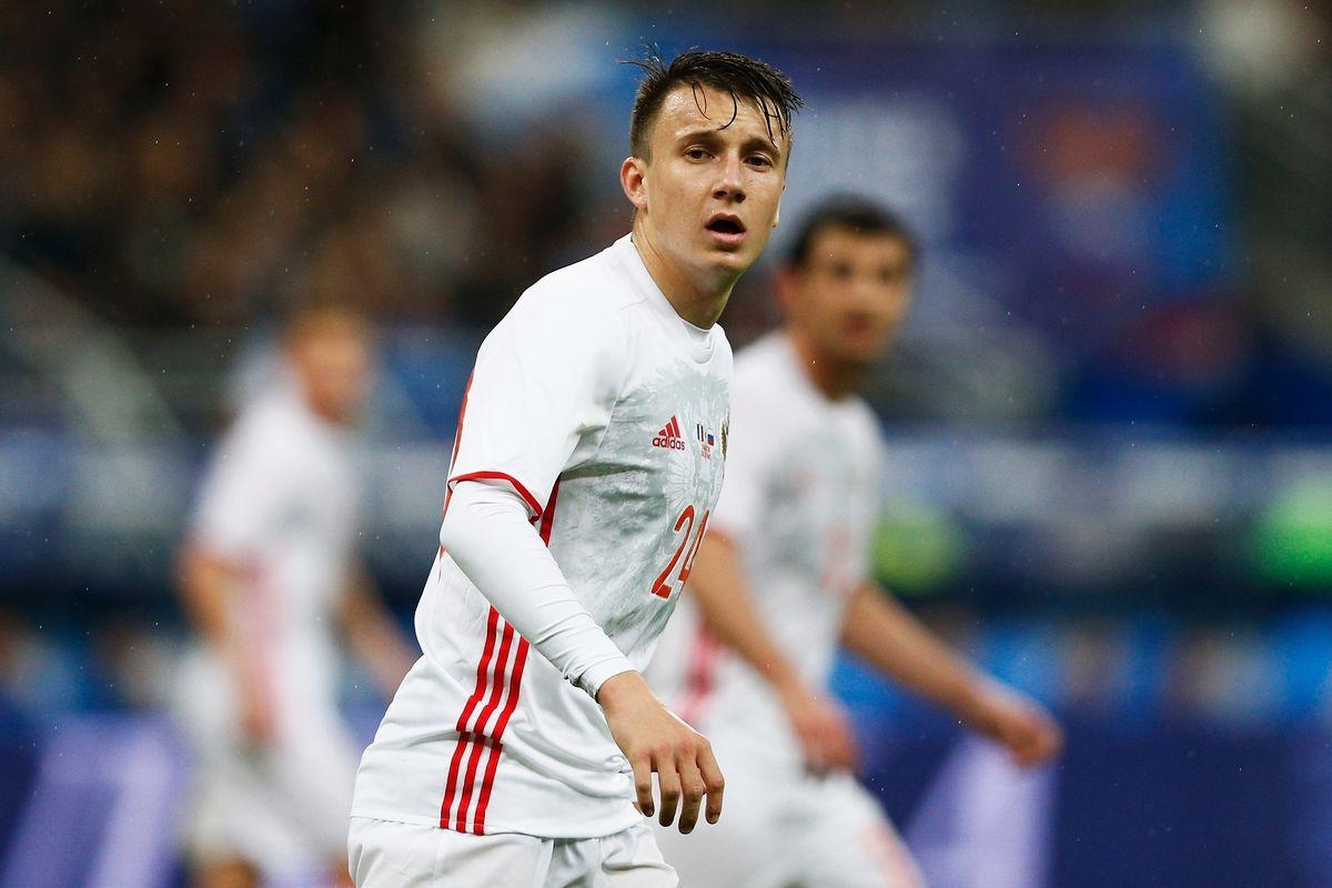 1200x800 Report: Juventus make first offer for Aleksandr Golovin, Desktop