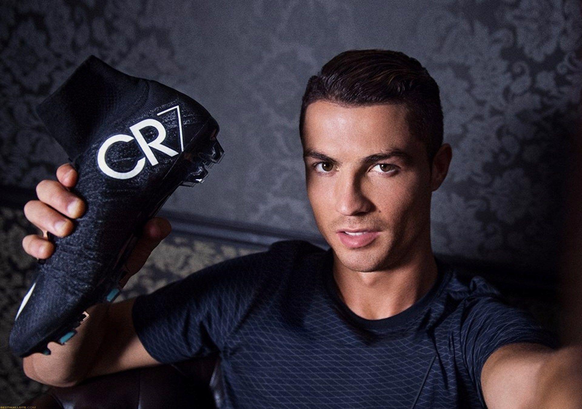 1920x1350 Cristiano Ronaldo CR7 Image, Desktop