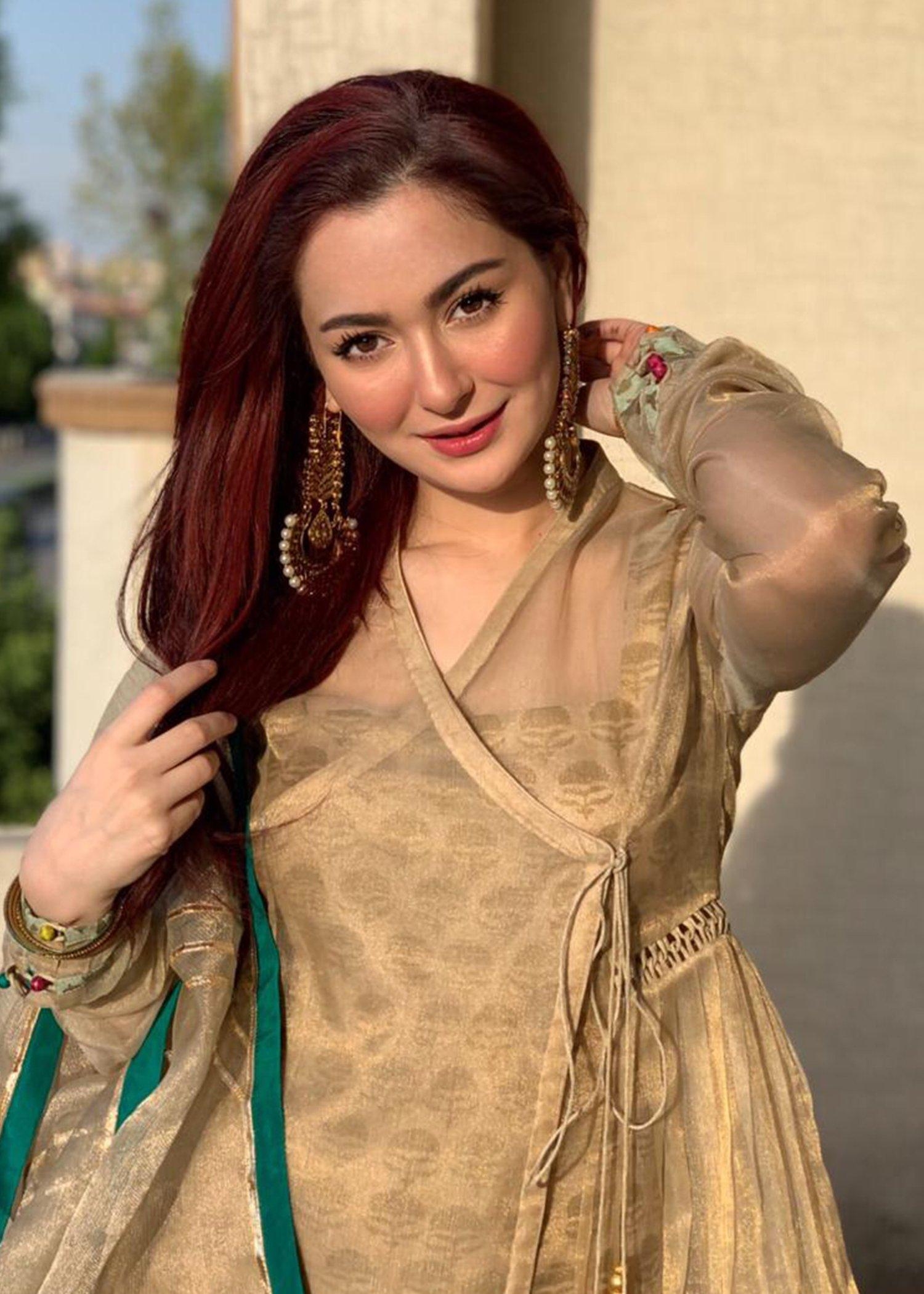 1500x2100 Hania Amir Wallpaper HD for Android, Phone