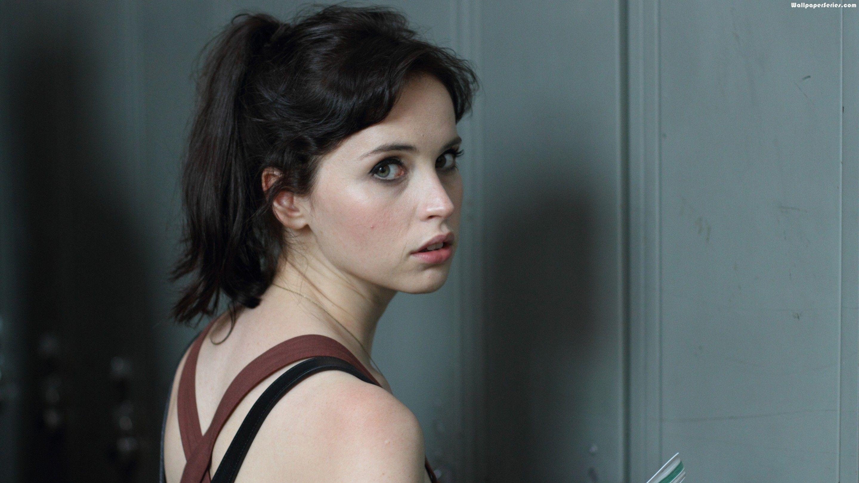 2880x1620 Felicity Jones HD Wallpaper for desktop download, Desktop