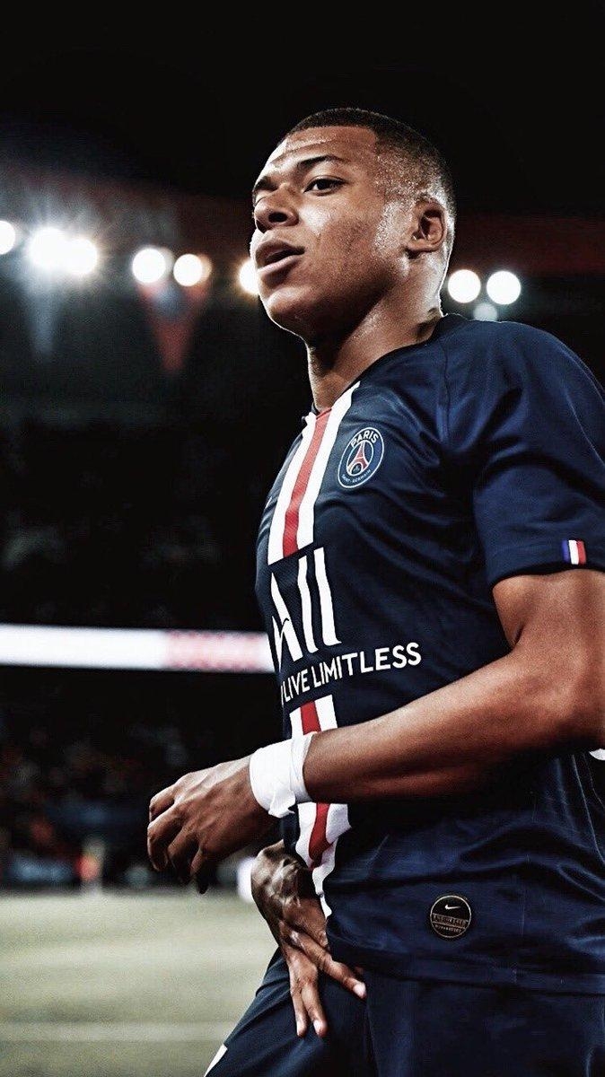 680x1200 Kylian Mbappé France в Twitter, Phone