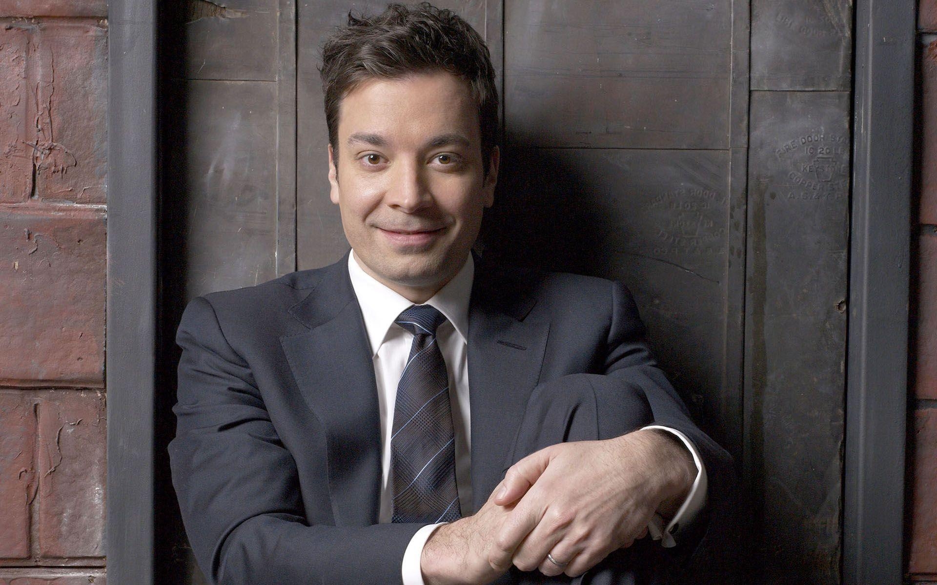 1920x1200 Jimmy Fallon Posing In Suit HD 16 10, Desktop