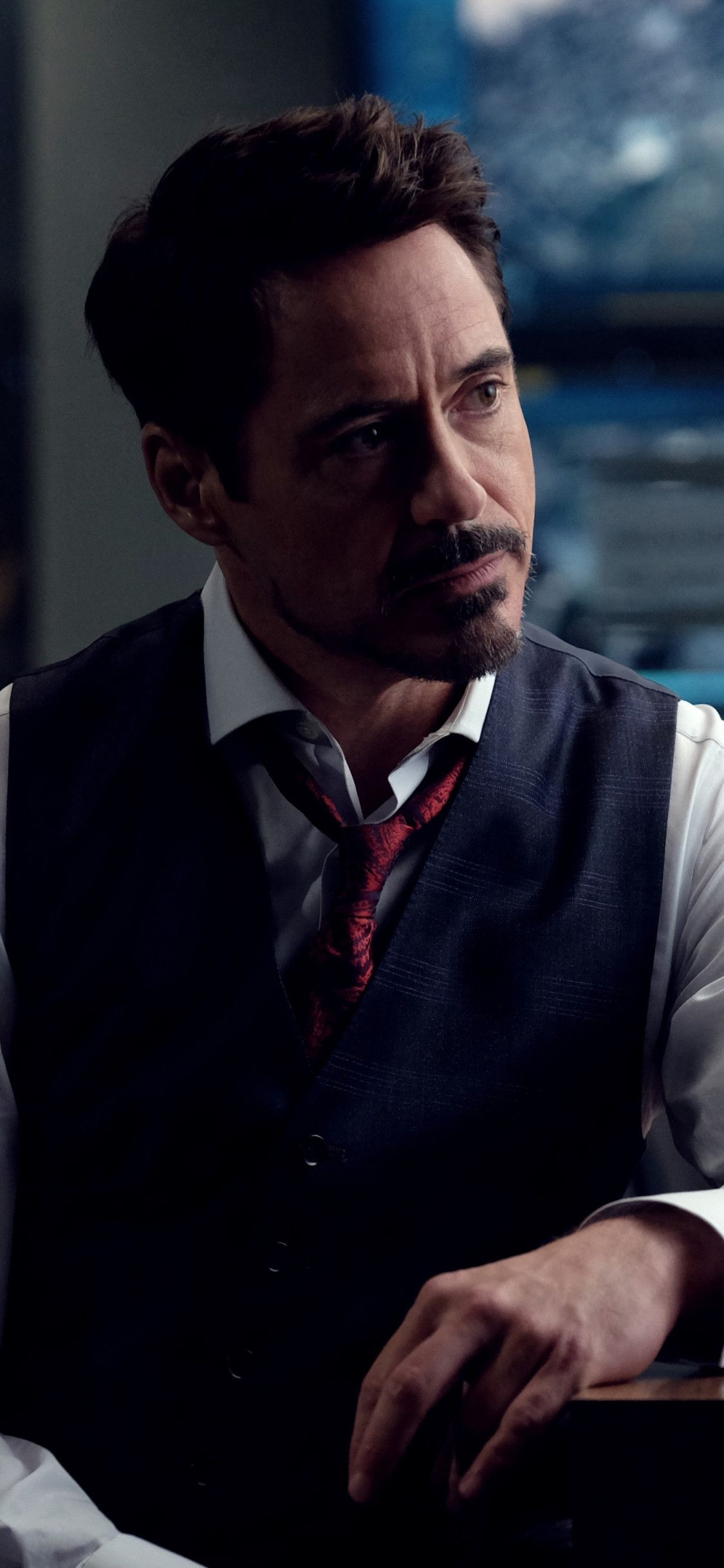 1130x2440 Robert Downey As Tony Stark In Avengers Infinity War, Phone