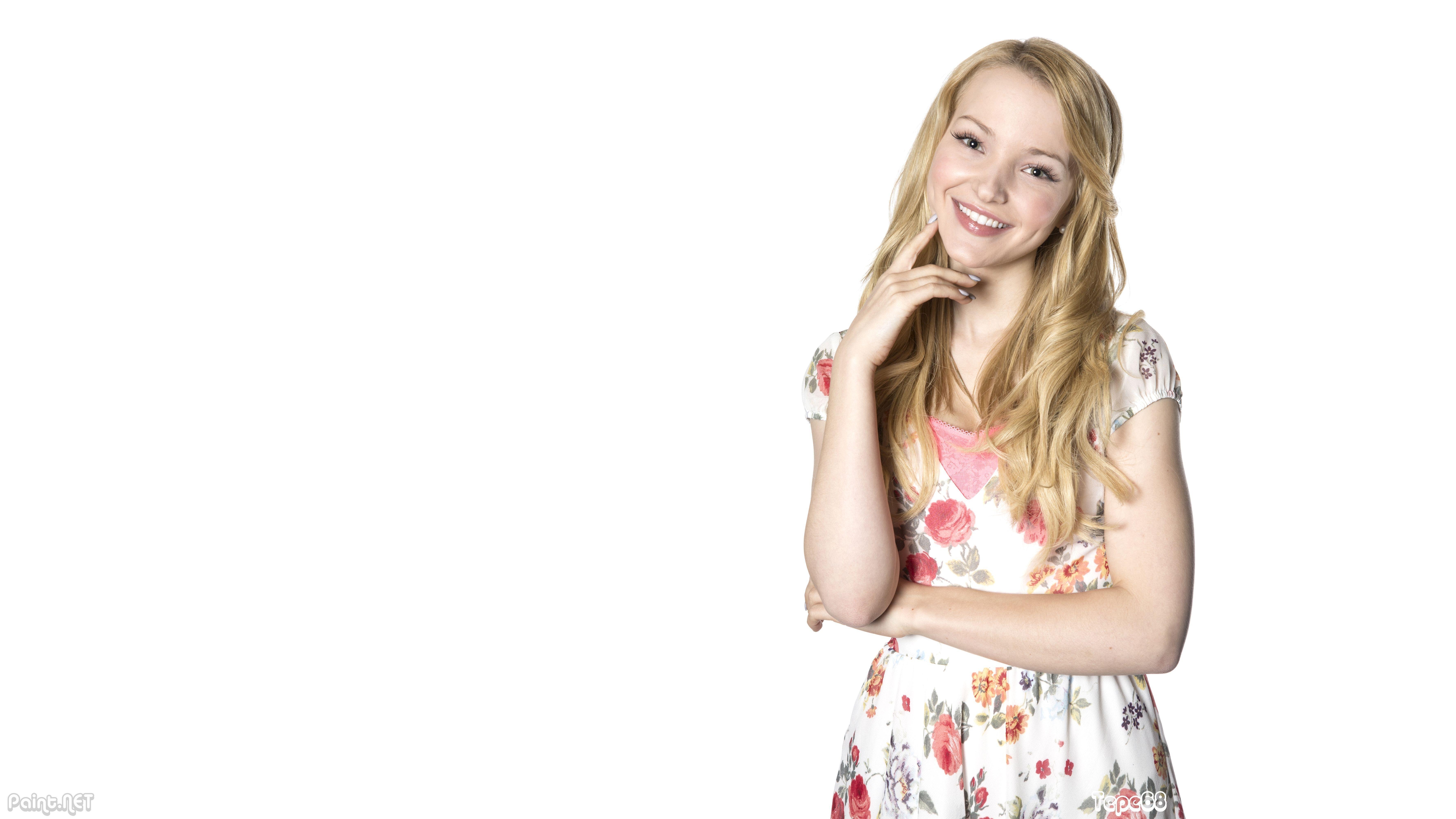 7120x4000 Dove Cameron, Desktop