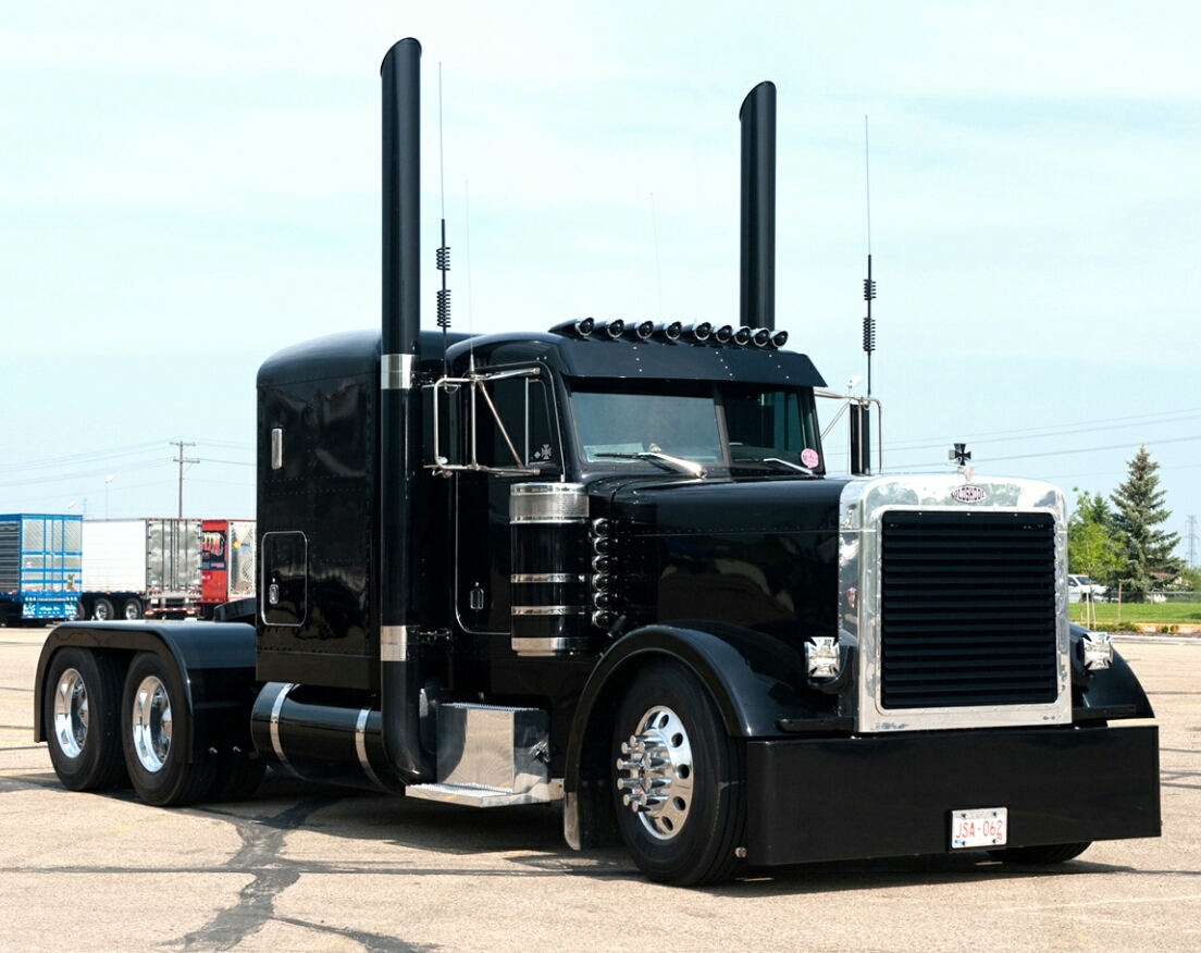 1110x880 Peterbilt Truck, Desktop