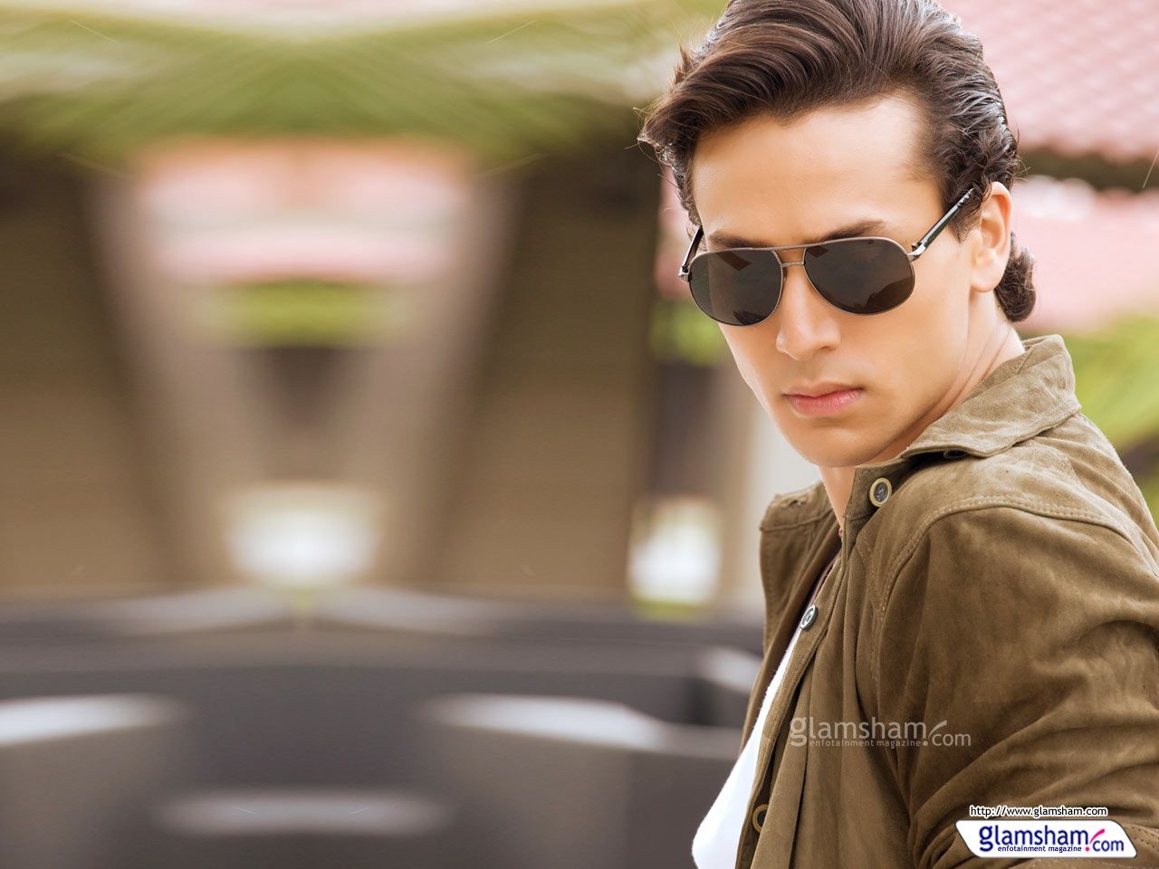 1280x960 Wallpaper Tiger Shroff, Desktop