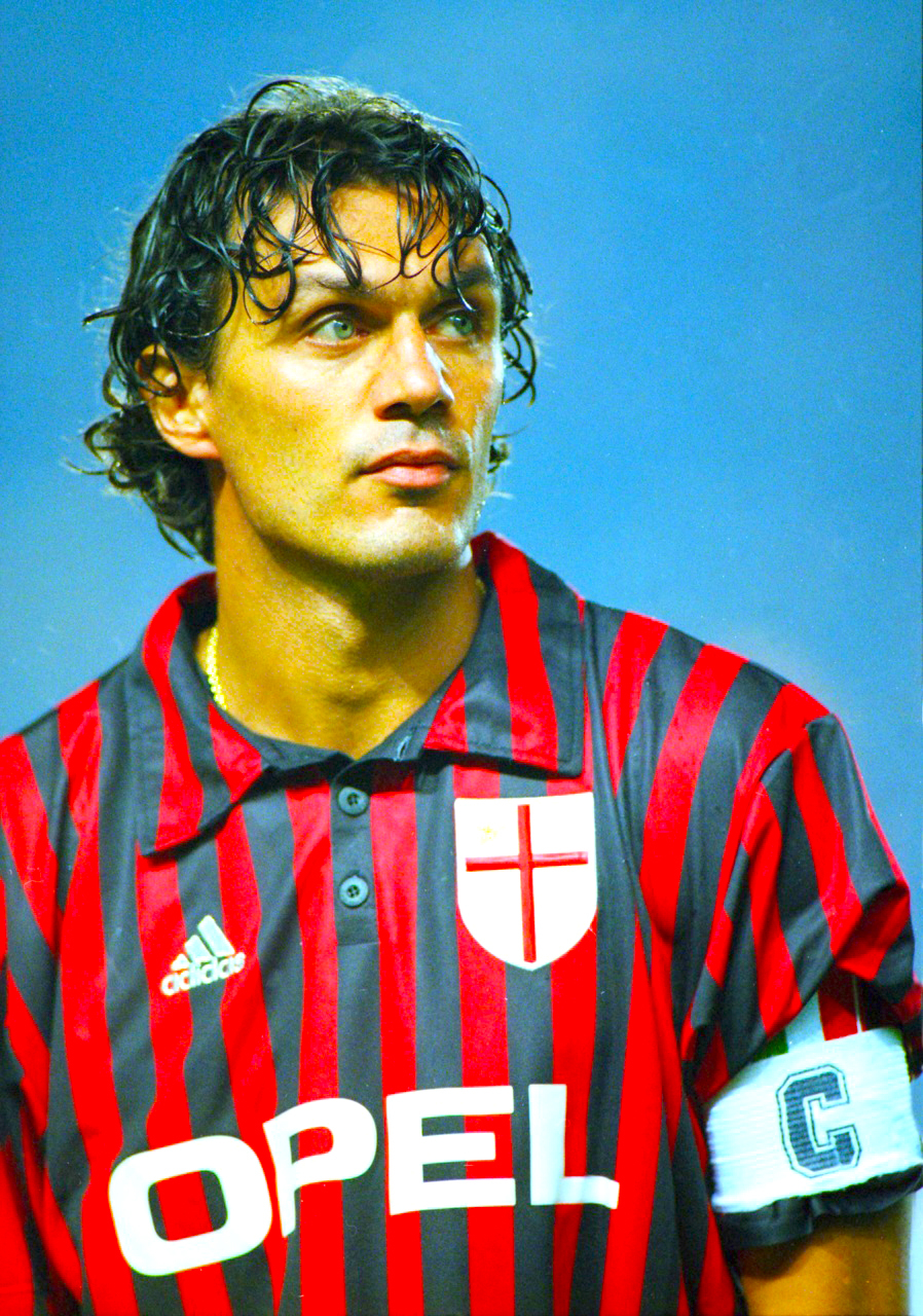 900x1280 Maldini Milan Captain, Phone