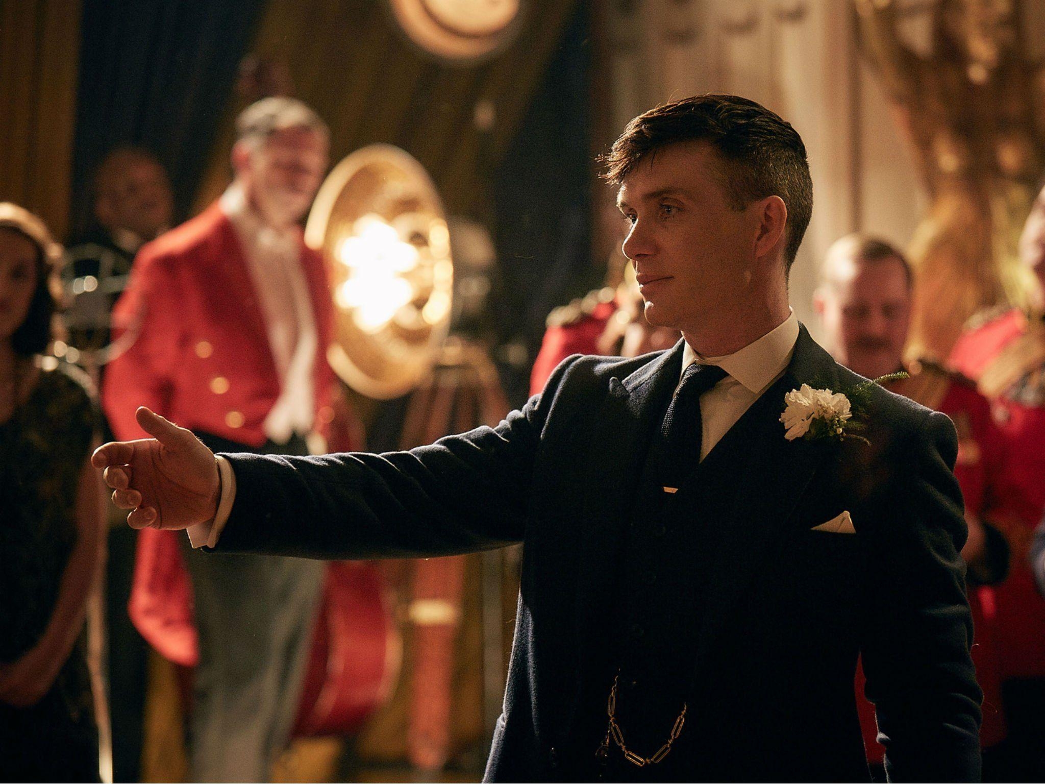 2050x1540 Peaky Blinders season 3: New photo released of Tommy Shelby's wedding day, Desktop