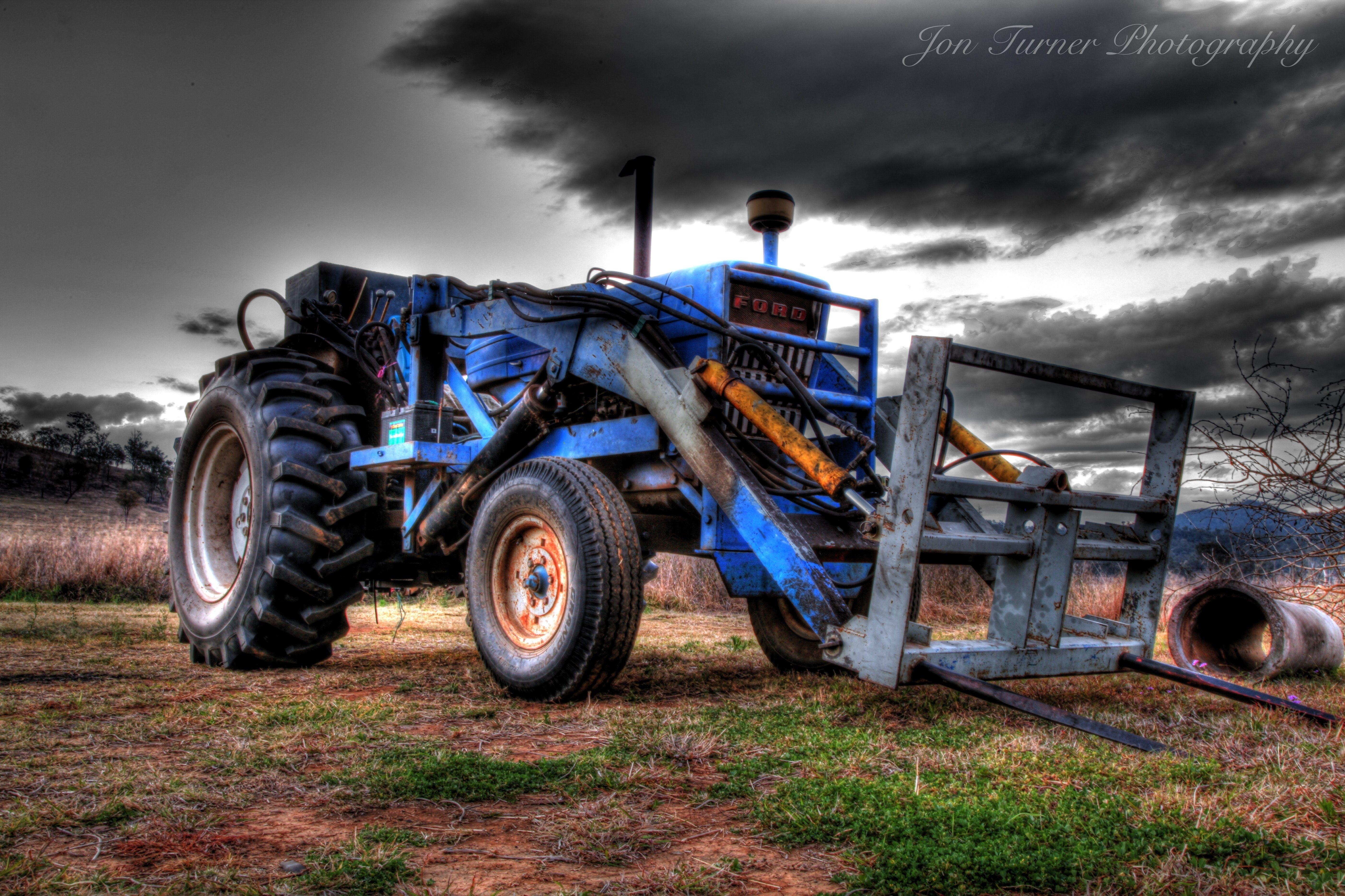 5610x3740 Ford Tractor Wallpaper, Desktop